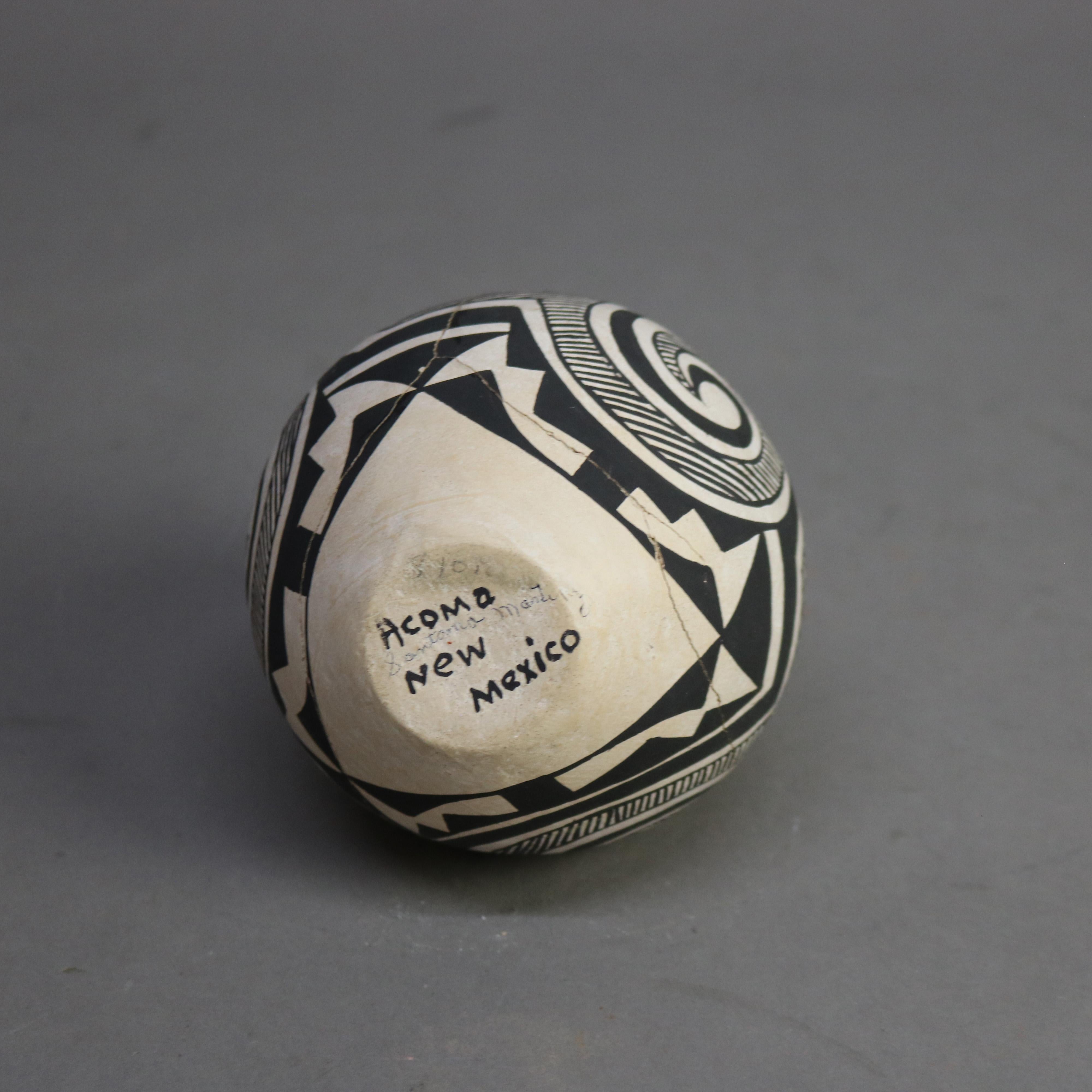 Three Southwestern Native American Acoma Pottery Artist Signed Vessels 20thC 3
