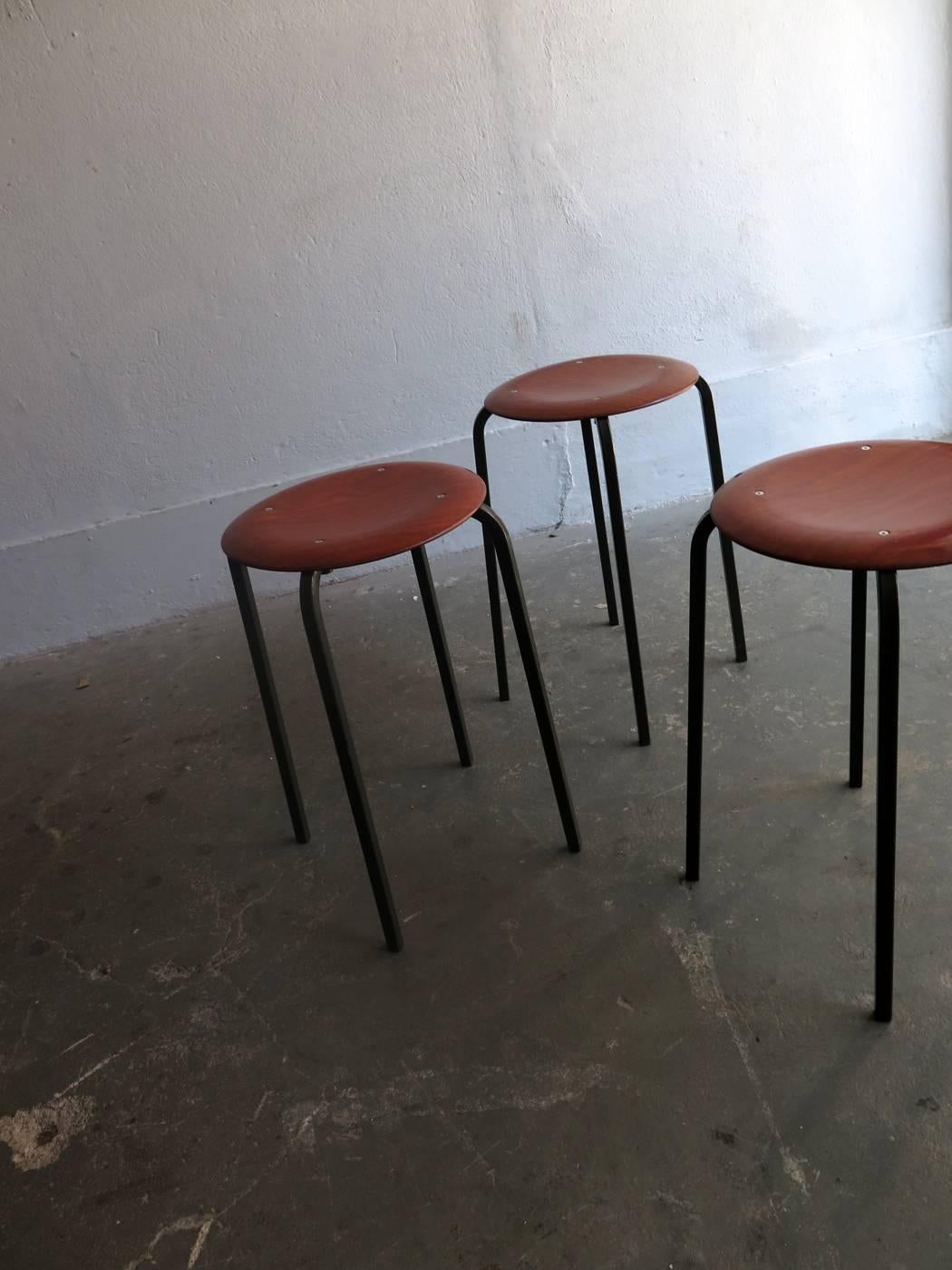 Three Stackable Elegant Stools with Molded Plywood and Rosewood Venner Seat In Good Condition For Sale In Porto, PT