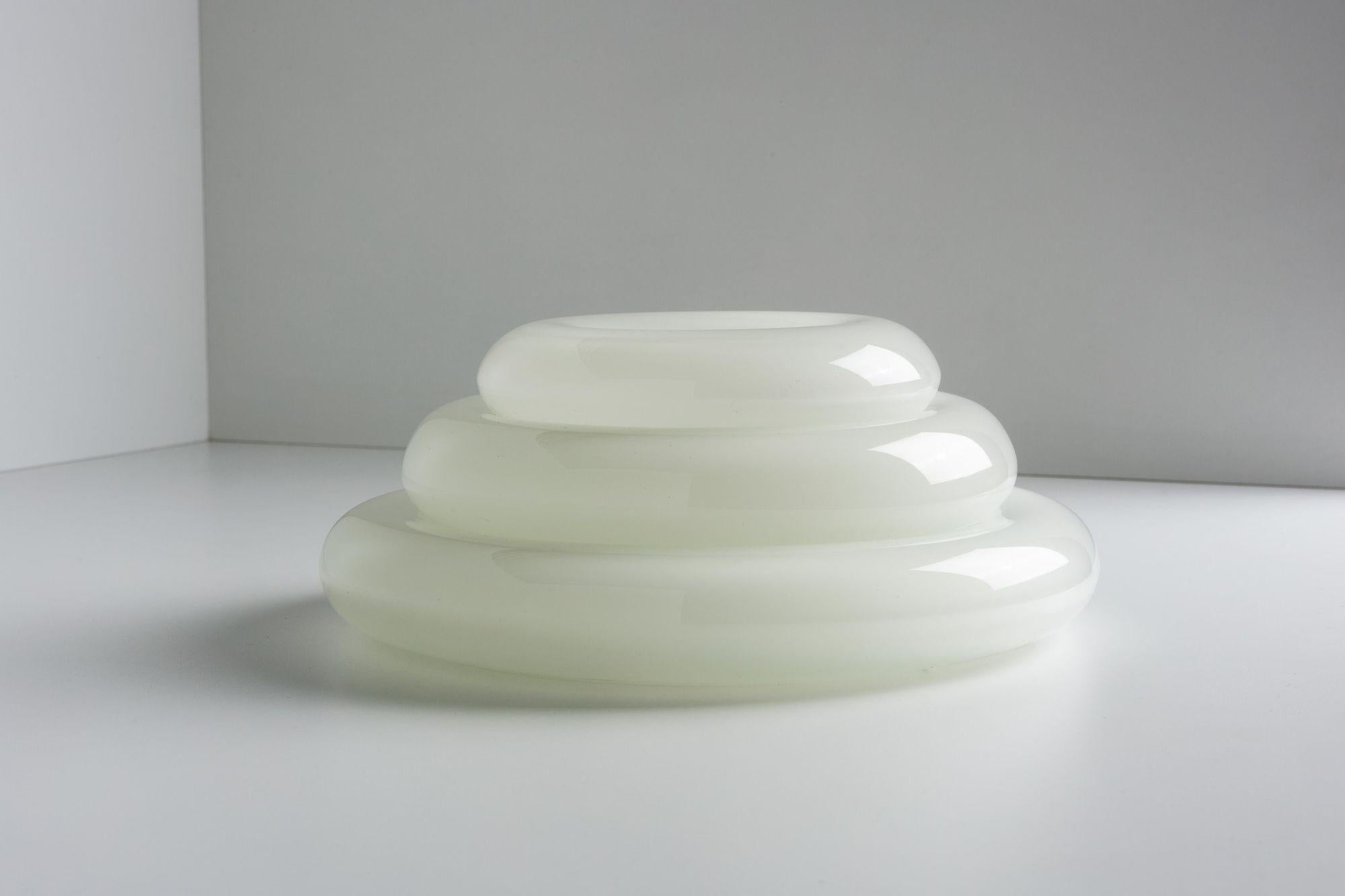 Moderne Trois bols empilables de Murano par Eleanora Peduzzi-Riva pour Vistosi en vente