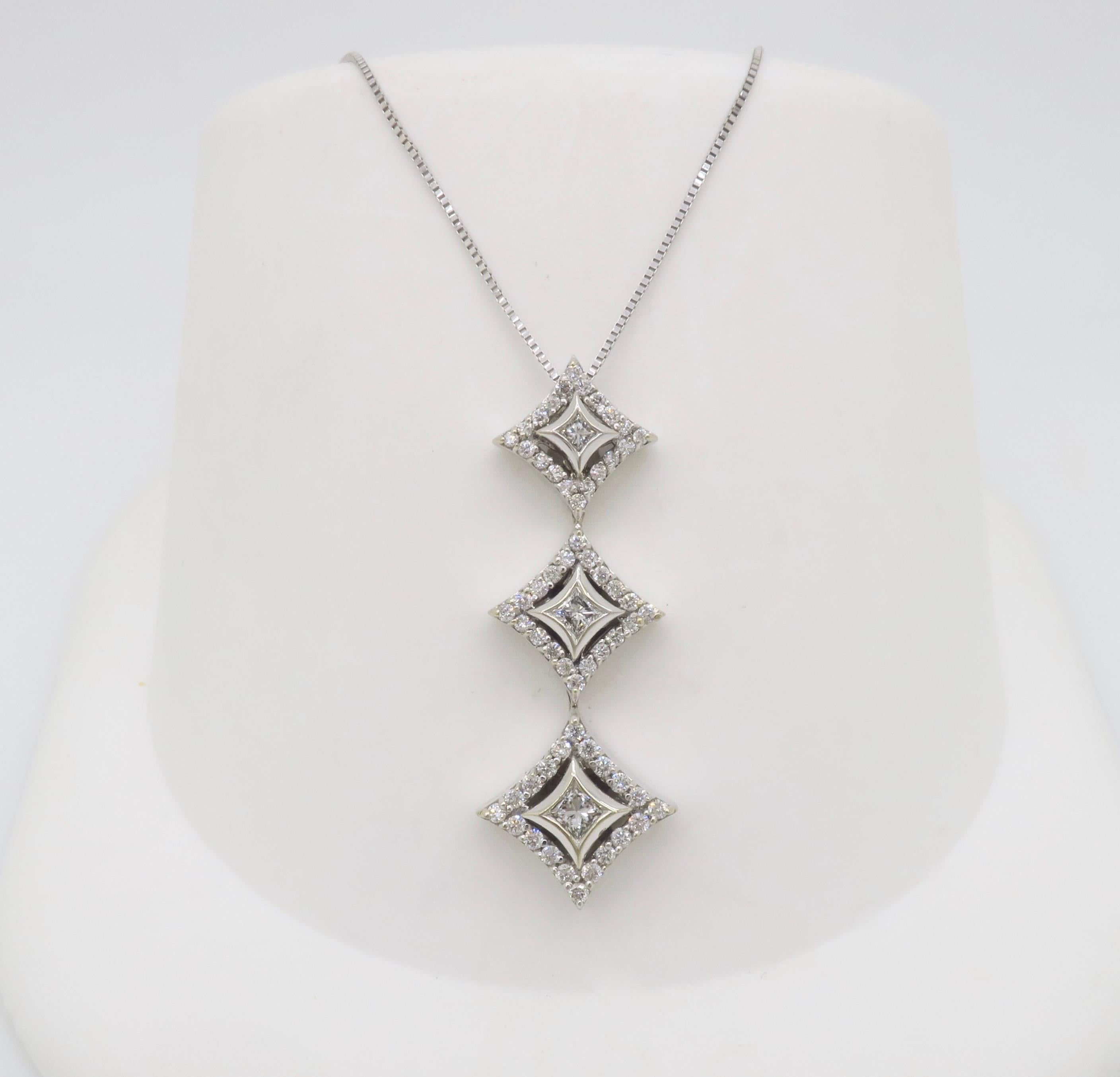 Collana con tre stelle e diamanti In condizioni ottime in vendita a Webster, NY