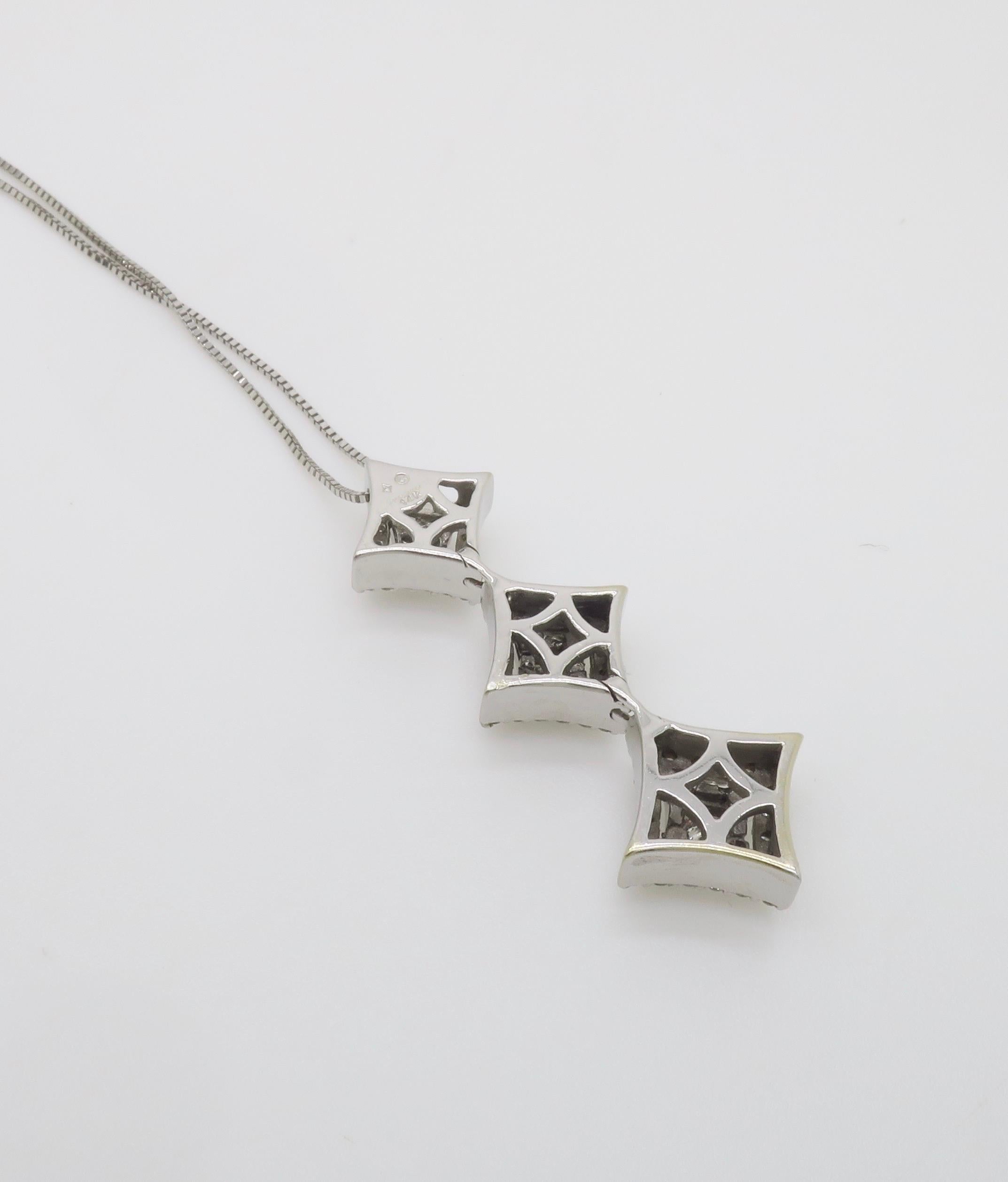 Collana con tre stelle e diamanti in vendita 4