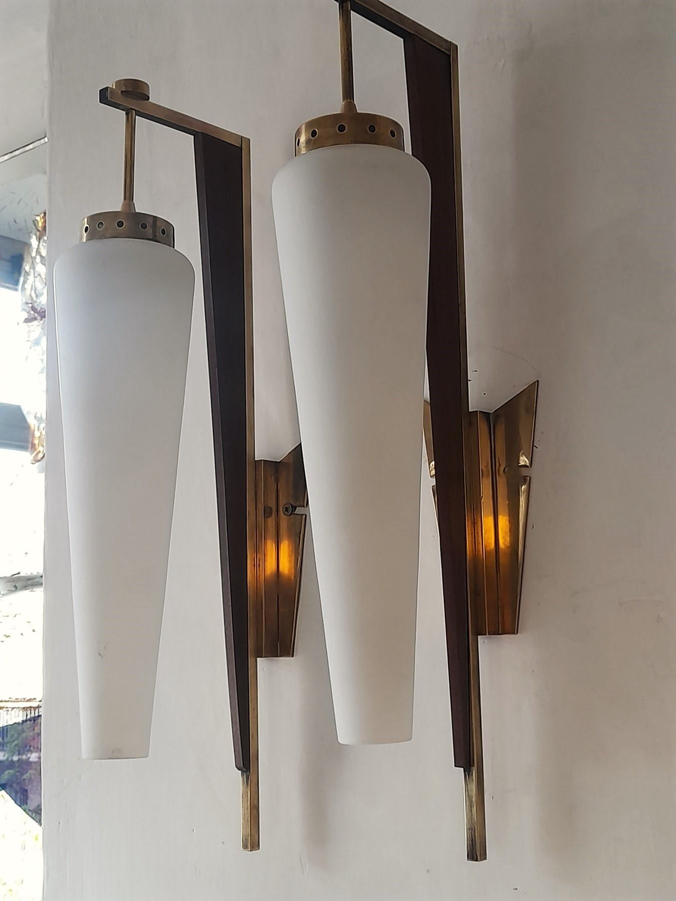 Three Stilnovo Sconces Wall Lights Brass Satin Glass Wood Accents, Italy, 1950s For Sale 2