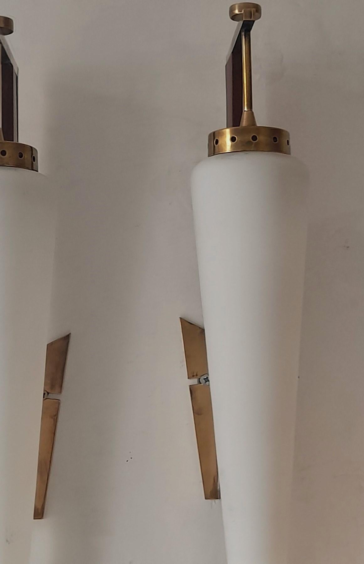 Three Stilnovo Sconces Wall Lights Brass Satin Glass Wood Accents, Italy, 1950s For Sale 3