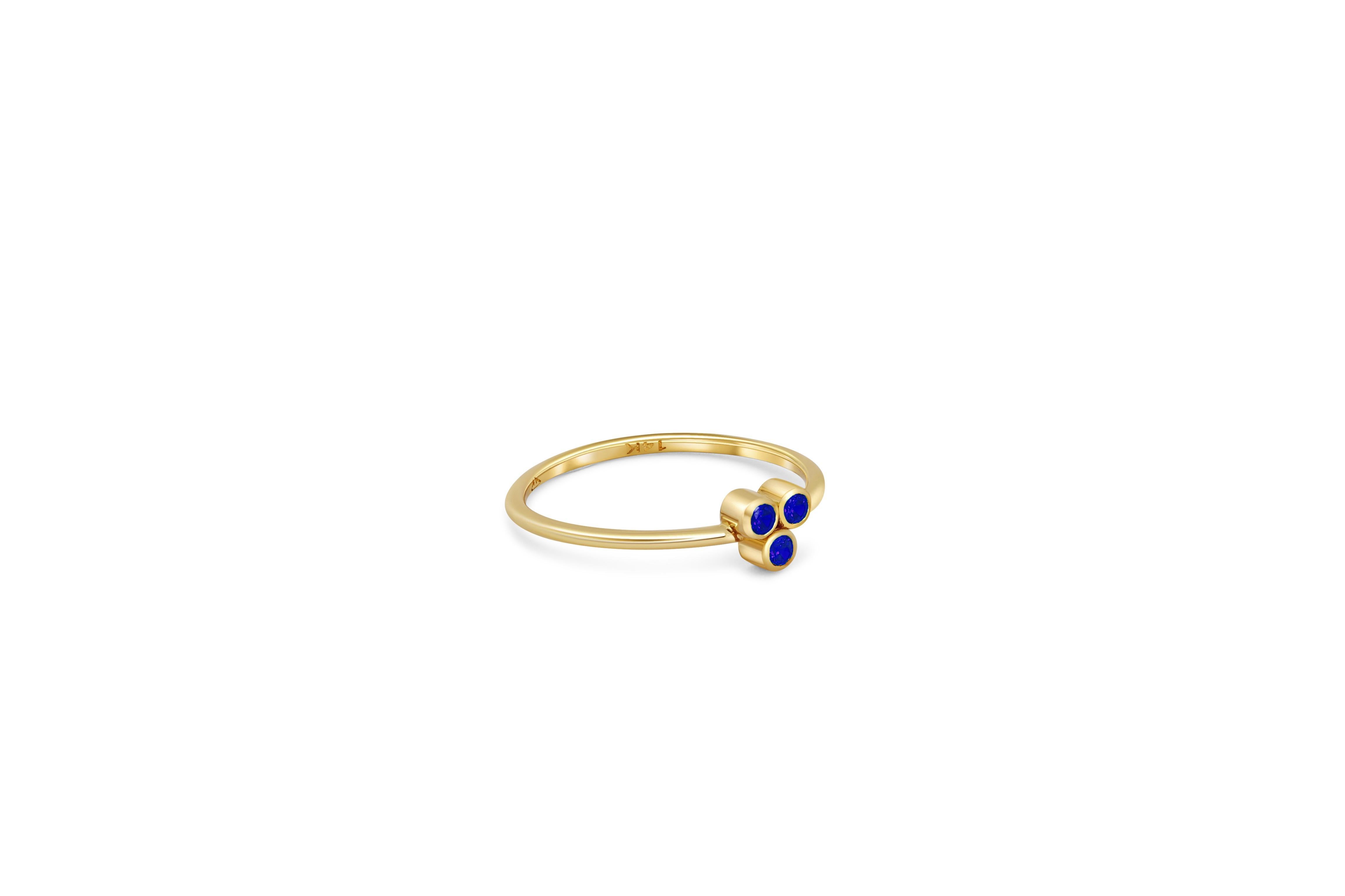 in vendita:  Anello con tre pietre in oro 14k 3