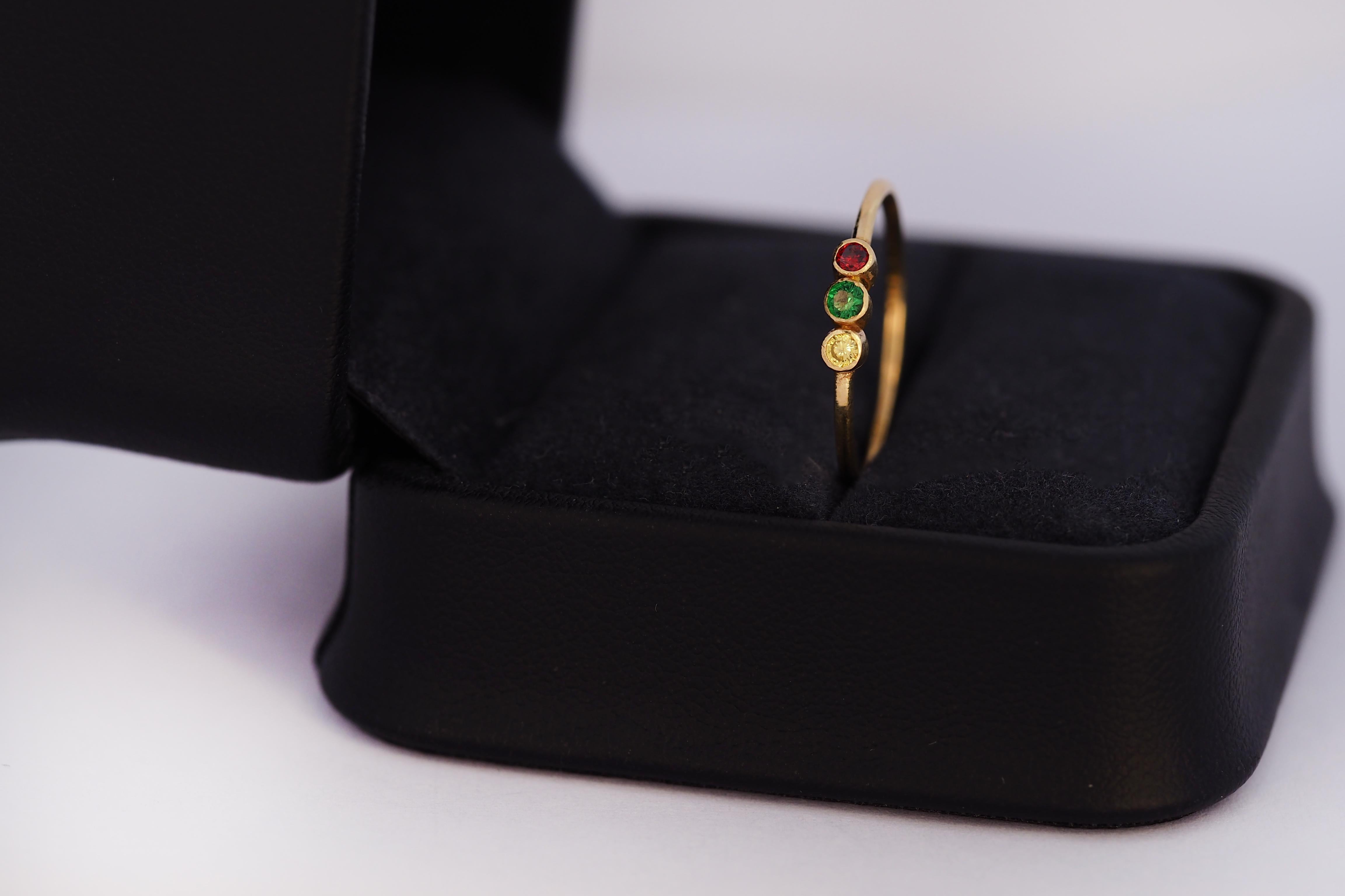 For Sale:  Three Stone 14k gold ring 6