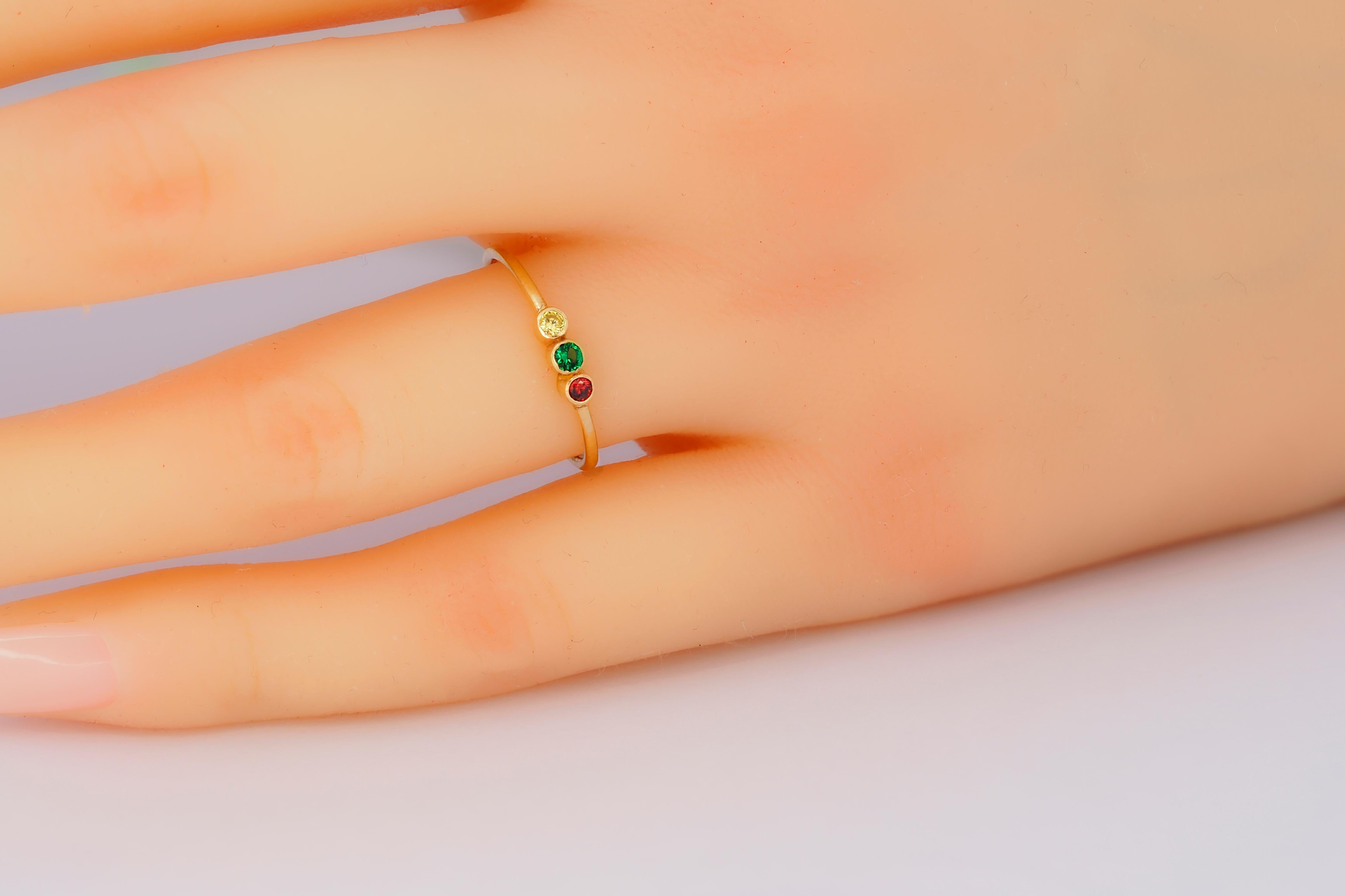 Three Stone 14k gold stakable ring.  Triple Stone Ring. Minimalist  green, red, yellow gemstone ring. Dainty gemstone Ring. Thin Band Ring. Stacking Band Ring.

Metal: 14k gold
Weight: 1.8 gr depends from size
Lab sapphire 1 stone, yellow color,