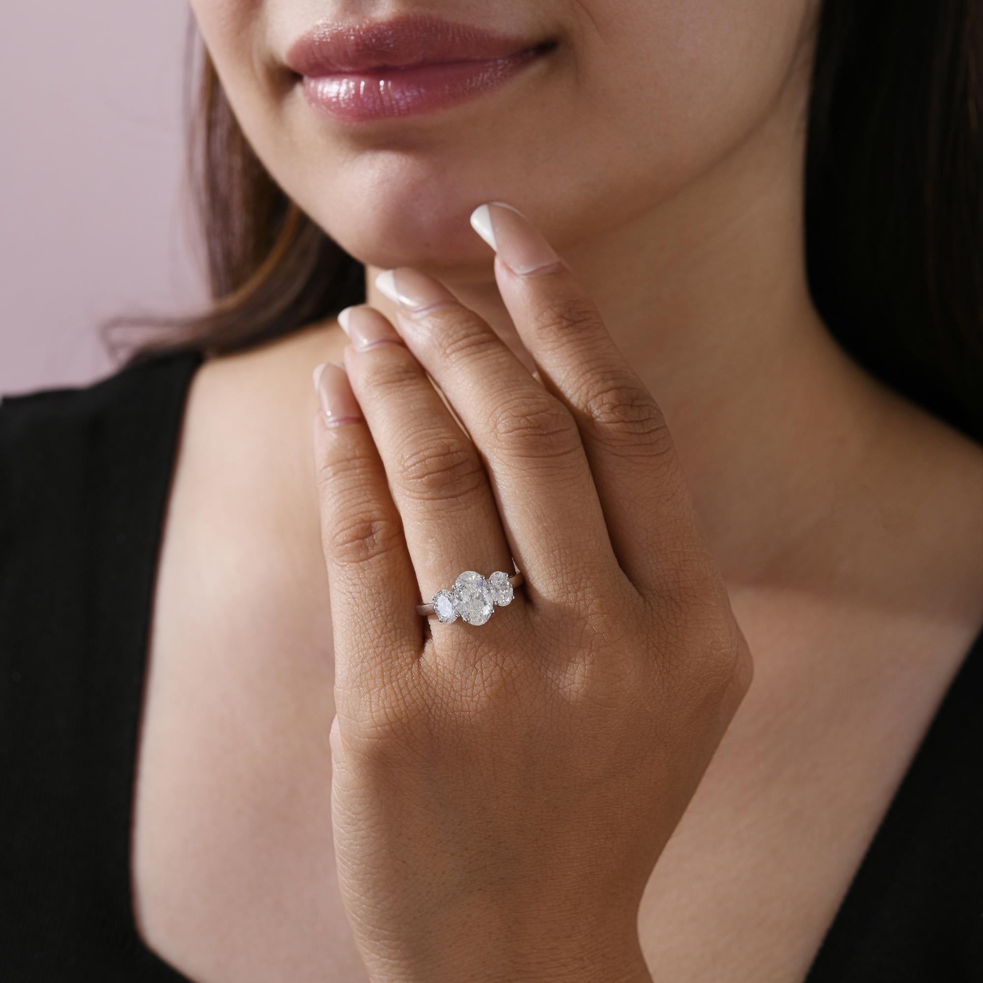 Im Angebot: Drei Stein 2.48Ct Oval zertifiziert Diamant Verlobungsring 18K Weißgold Schmuck () 6