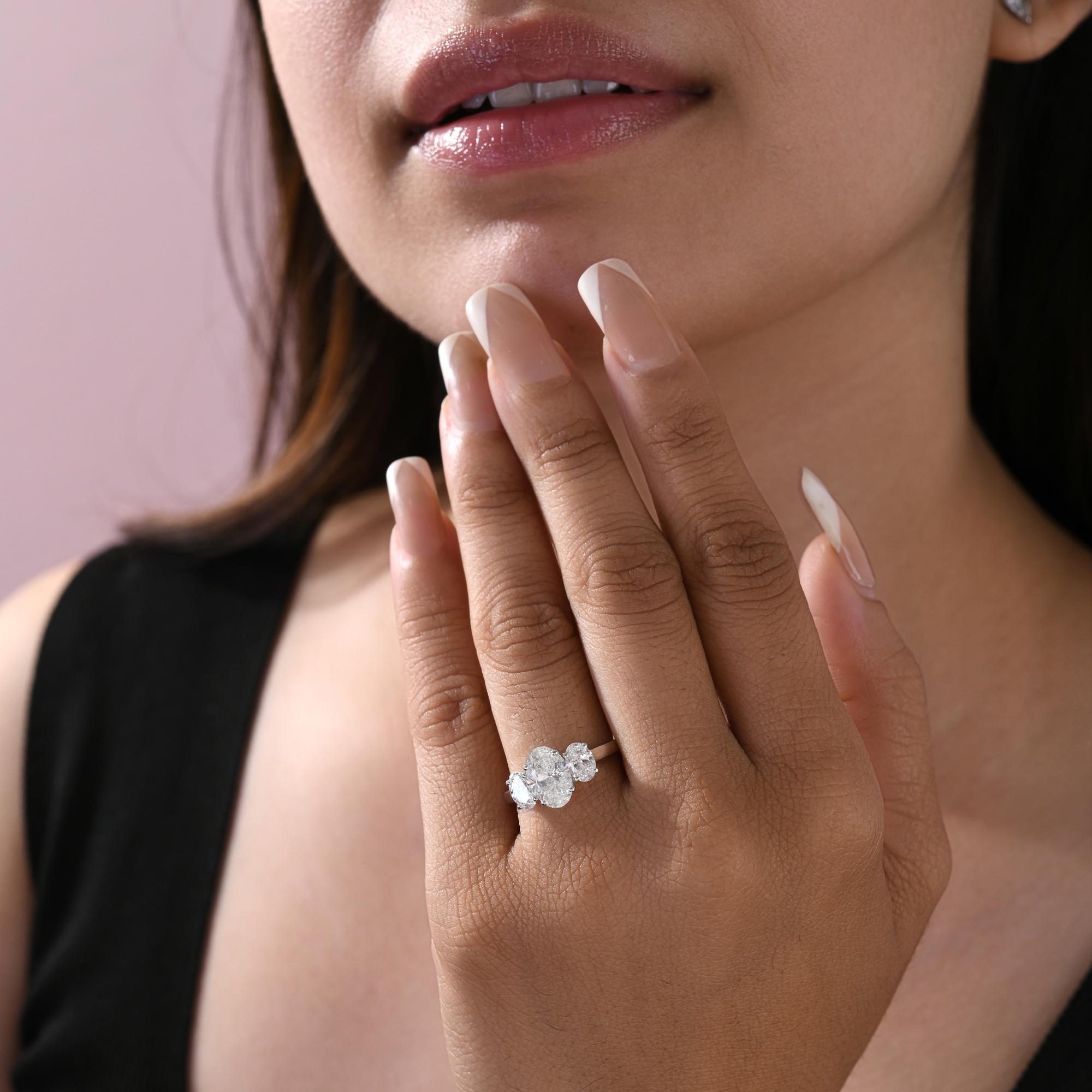 Im Angebot: Drei Stein 2.48Ct Oval zertifiziert Diamant Verlobungsring 18K Weißgold Schmuck () 8