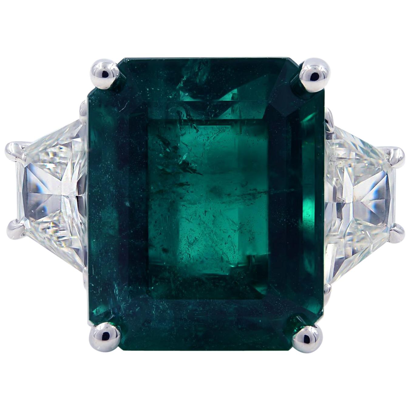 Three-Stone 9.39 Carat Emerald Diamond Handmade Ring 18 Karat White Gold