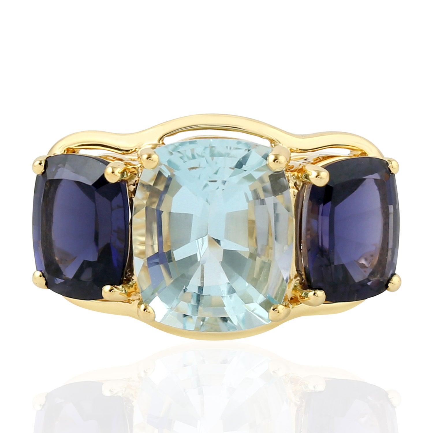 For Sale:  Three Stone Aquamarine Iolite 14 Karat Gold Ring 4