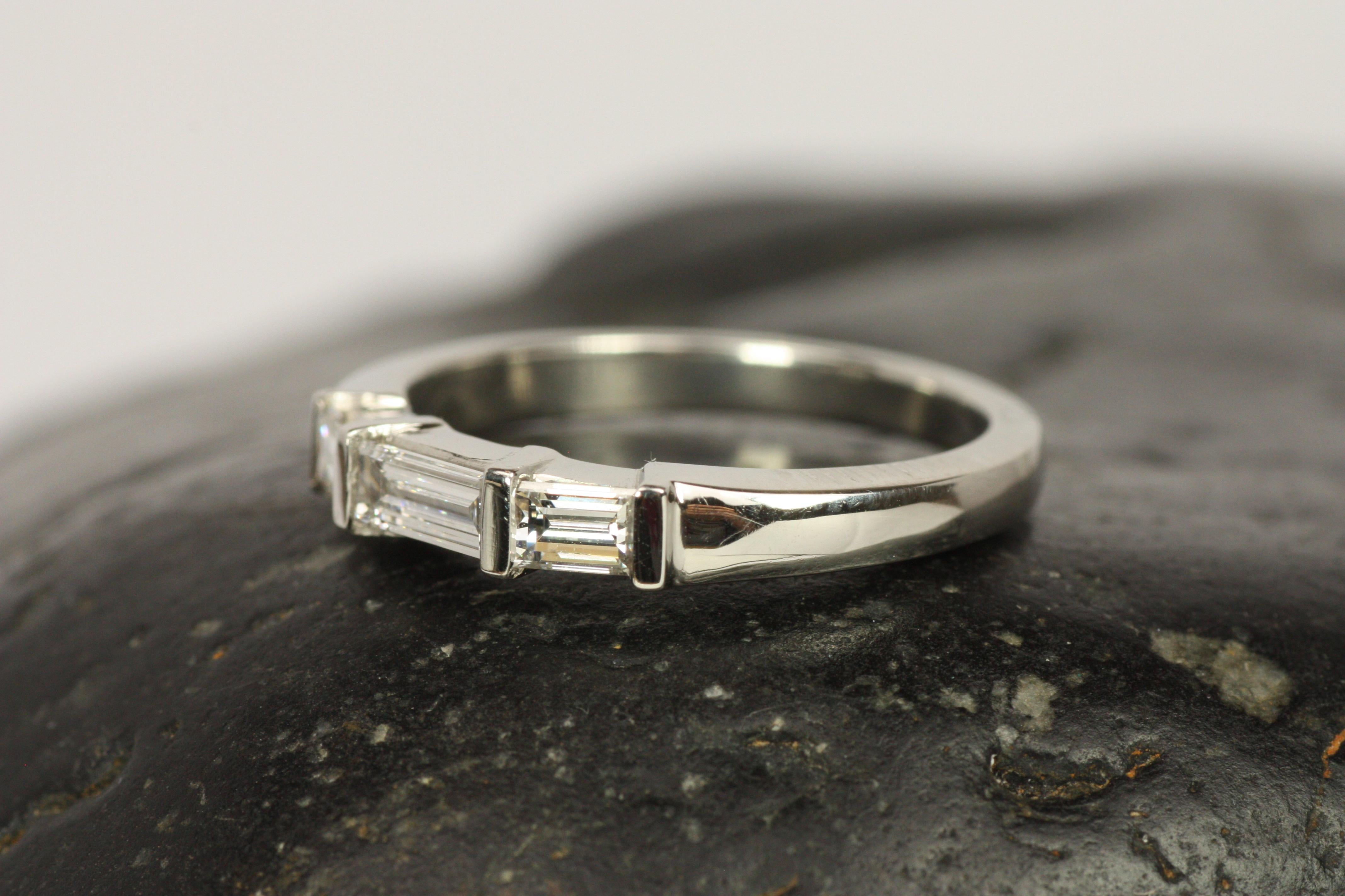 Three Stone Baguette Cut Diamond Bar-Set Platinum Wedding Band For Sale 2