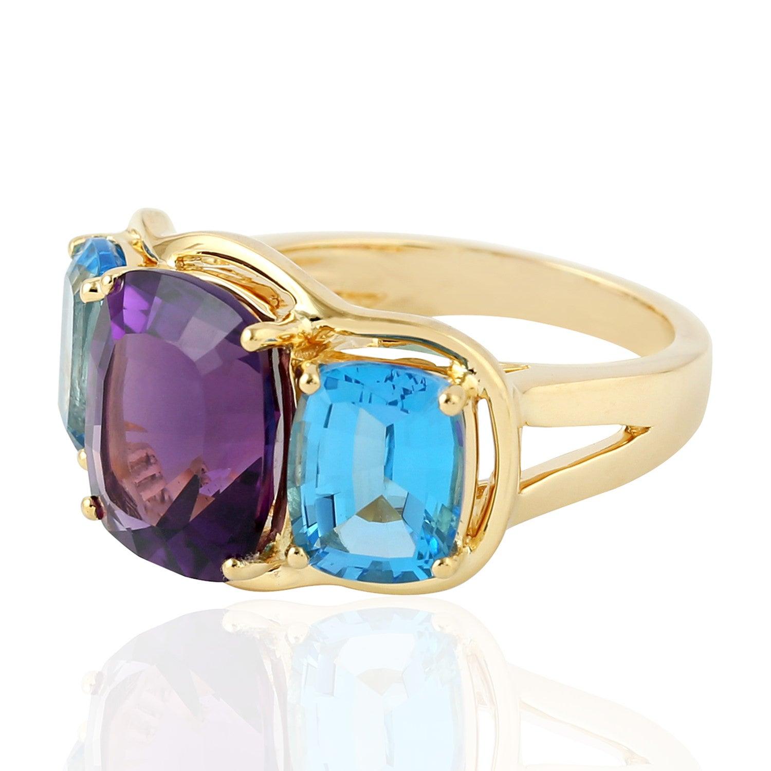 For Sale:  Three Stone Blue Topaz Amethyst 18 Karat Gold Ring 128/2 2