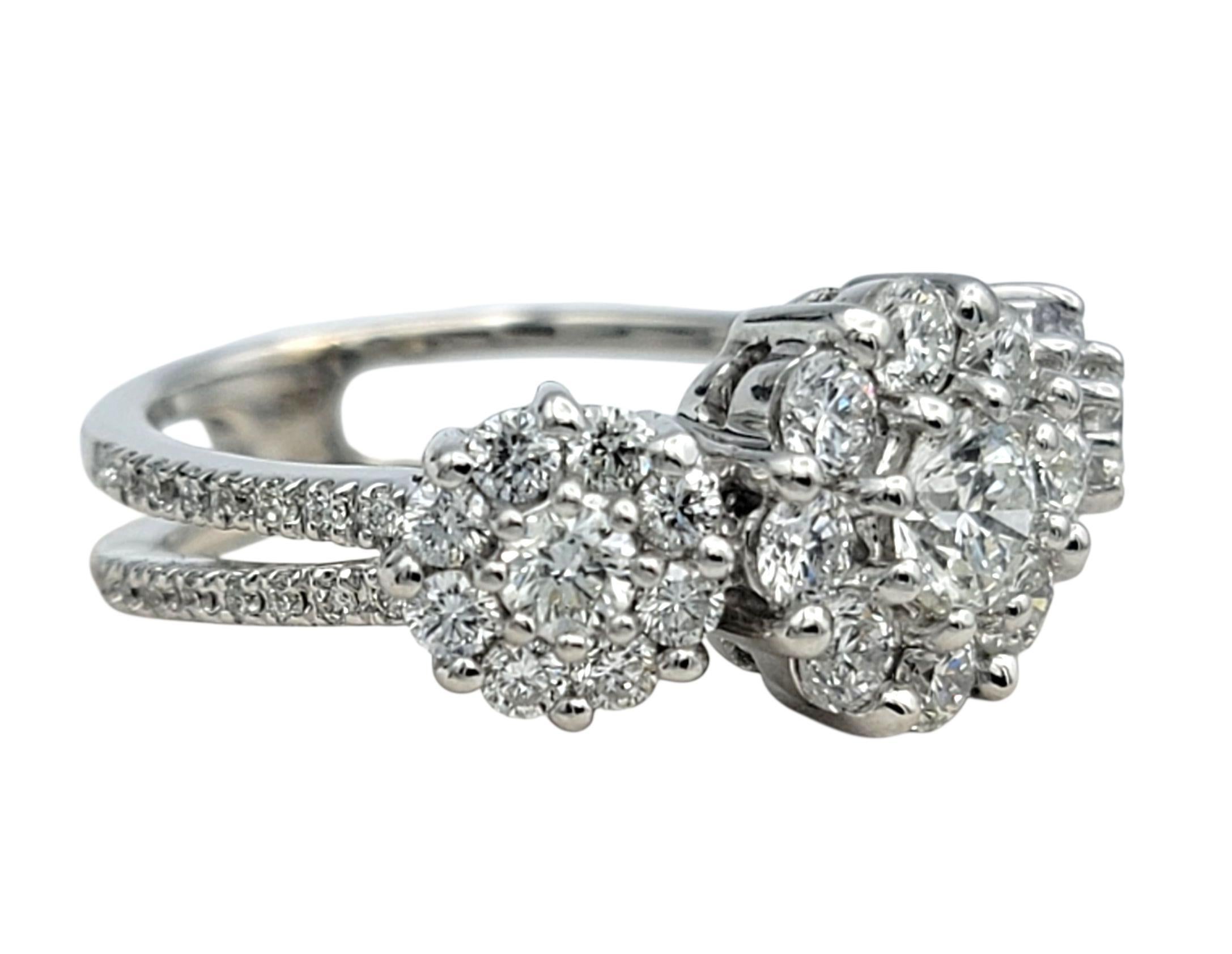 Contemporain Three Stone Cluster Style Diamond Halo Split Shank Ring in 18 Karat White Gold en vente