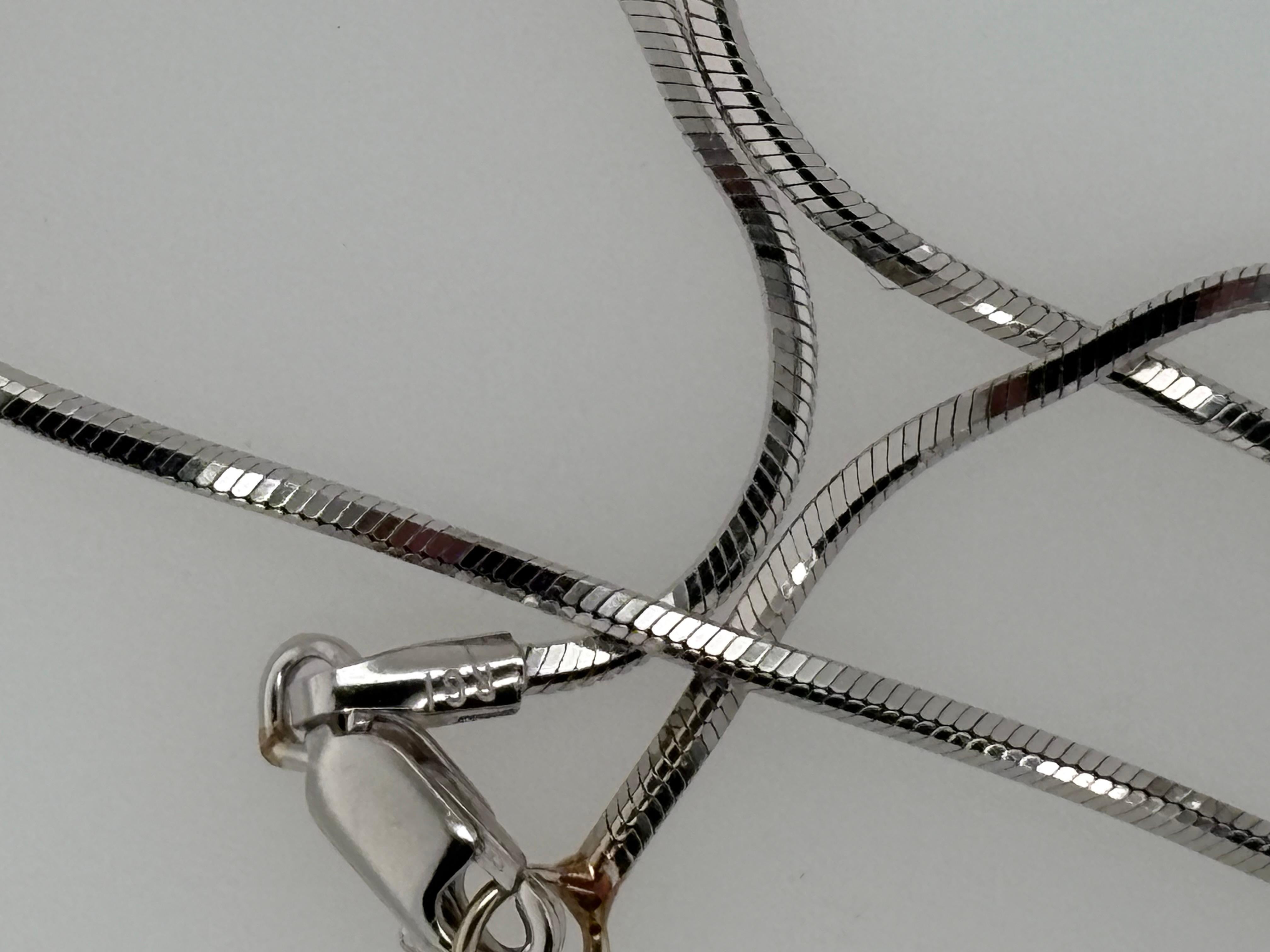 Collana con ciondolo Journey con 3 pietre e diamanti, oro bianco 14 carati in vendita 1