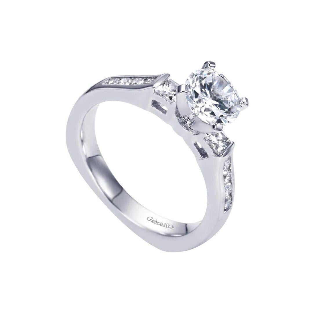 Round Cut Three Stone Diamond Engagement Channel Set Mounting For Sale