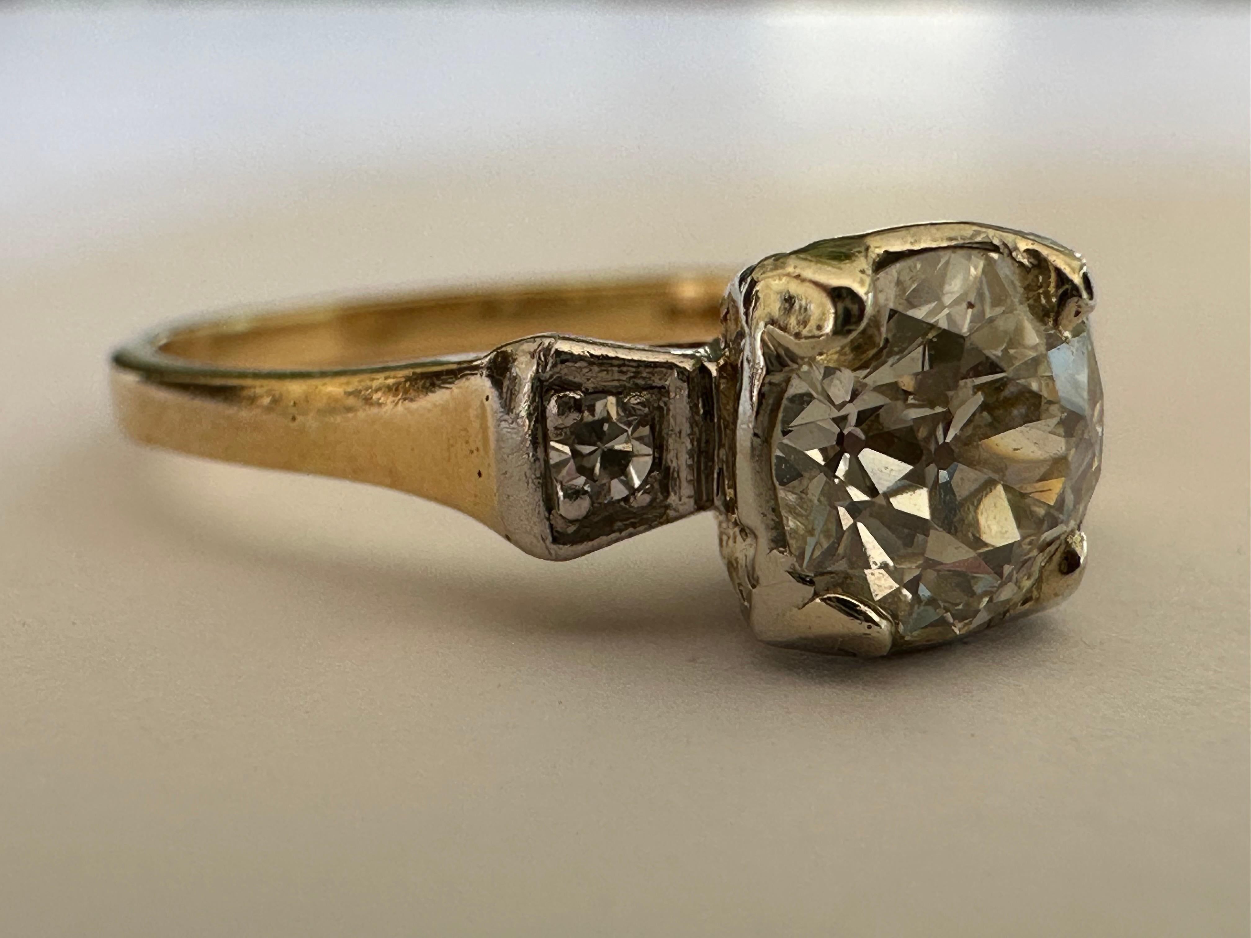 Three-Stone Diamond Engagement Ring  For Sale 2