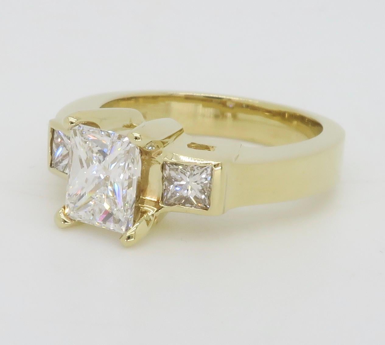 Diamant-Verlobungsring mit drei Steinen 3