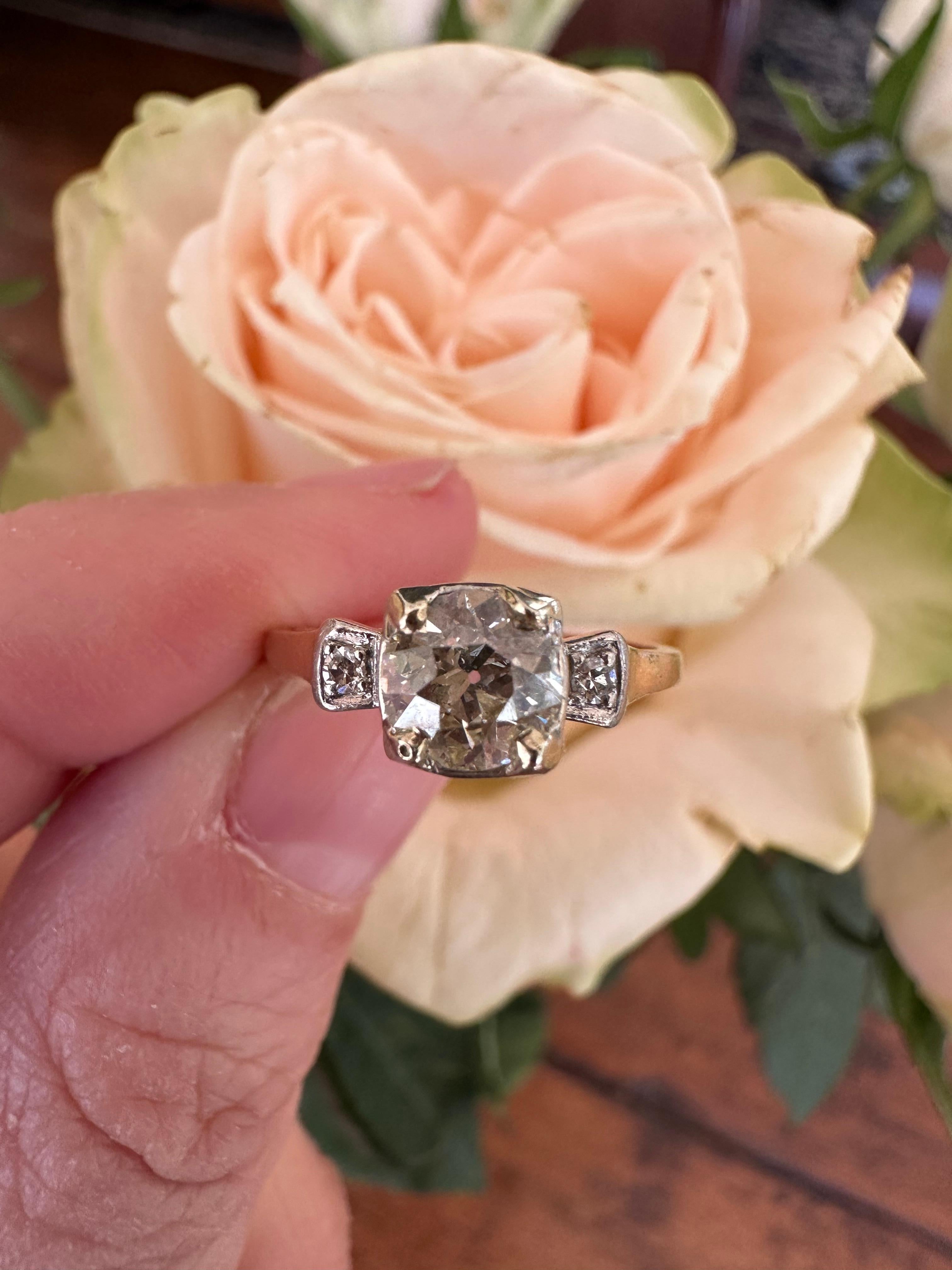 Three-Stone Diamond Engagement Ring  For Sale 4
