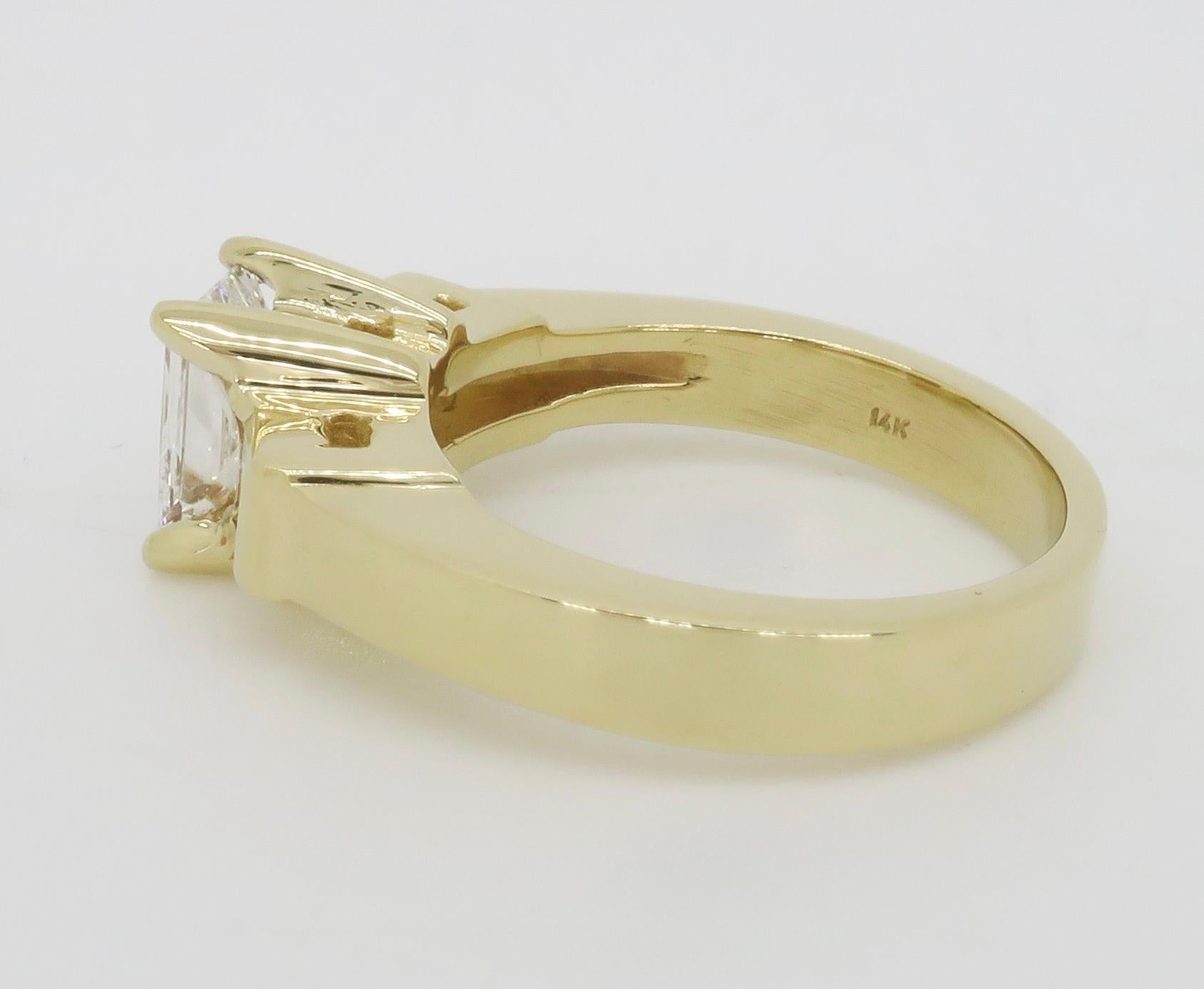 Diamant-Verlobungsring mit drei Steinen 4