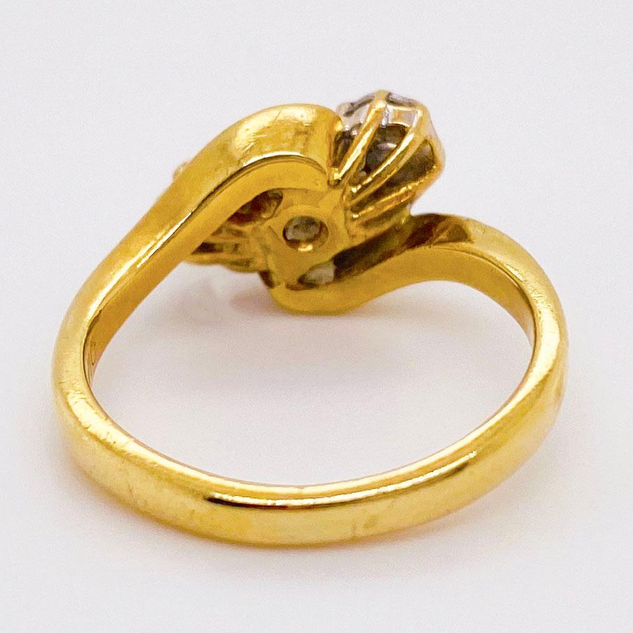 Dreisteiniger Diamantring 18K Gelbgold Past Present Future Bypass-Ring 3-Stein (Rundschliff) im Angebot