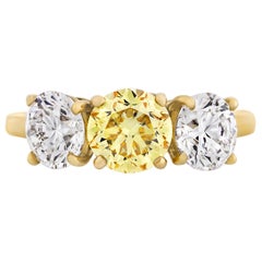 Bague à diamant Cartier Fancy Vivid Diamonds Yellow