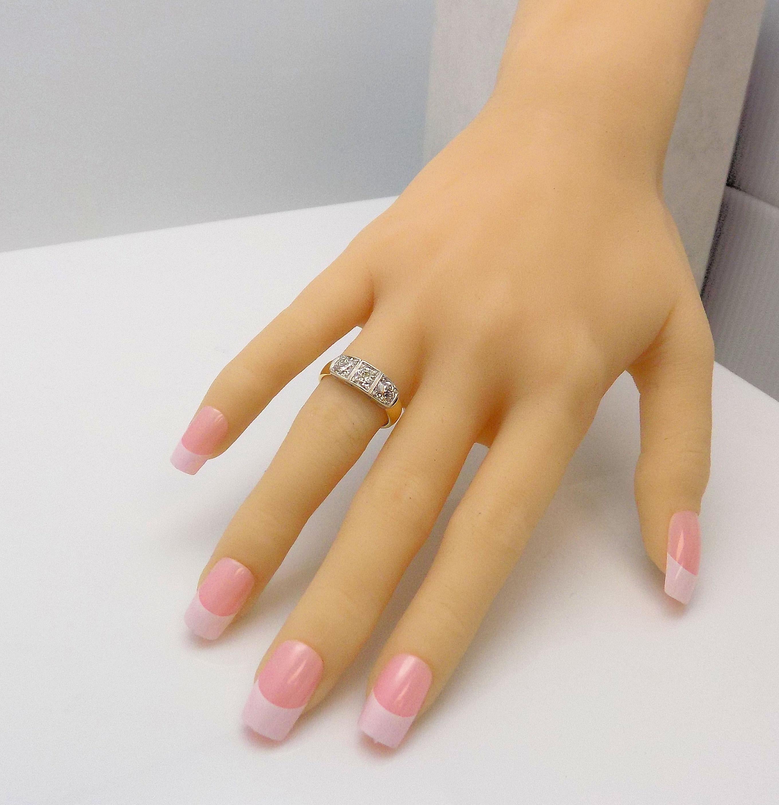 Three-Stone Diamond Ring For Sale 2