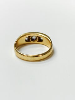 Three Stone Diamond Ring in 14K Yellow Gold