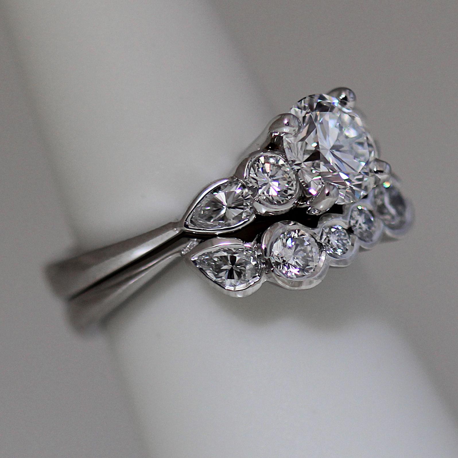 Modern Three-Stone Diamond Round Engagement Ring For Sale