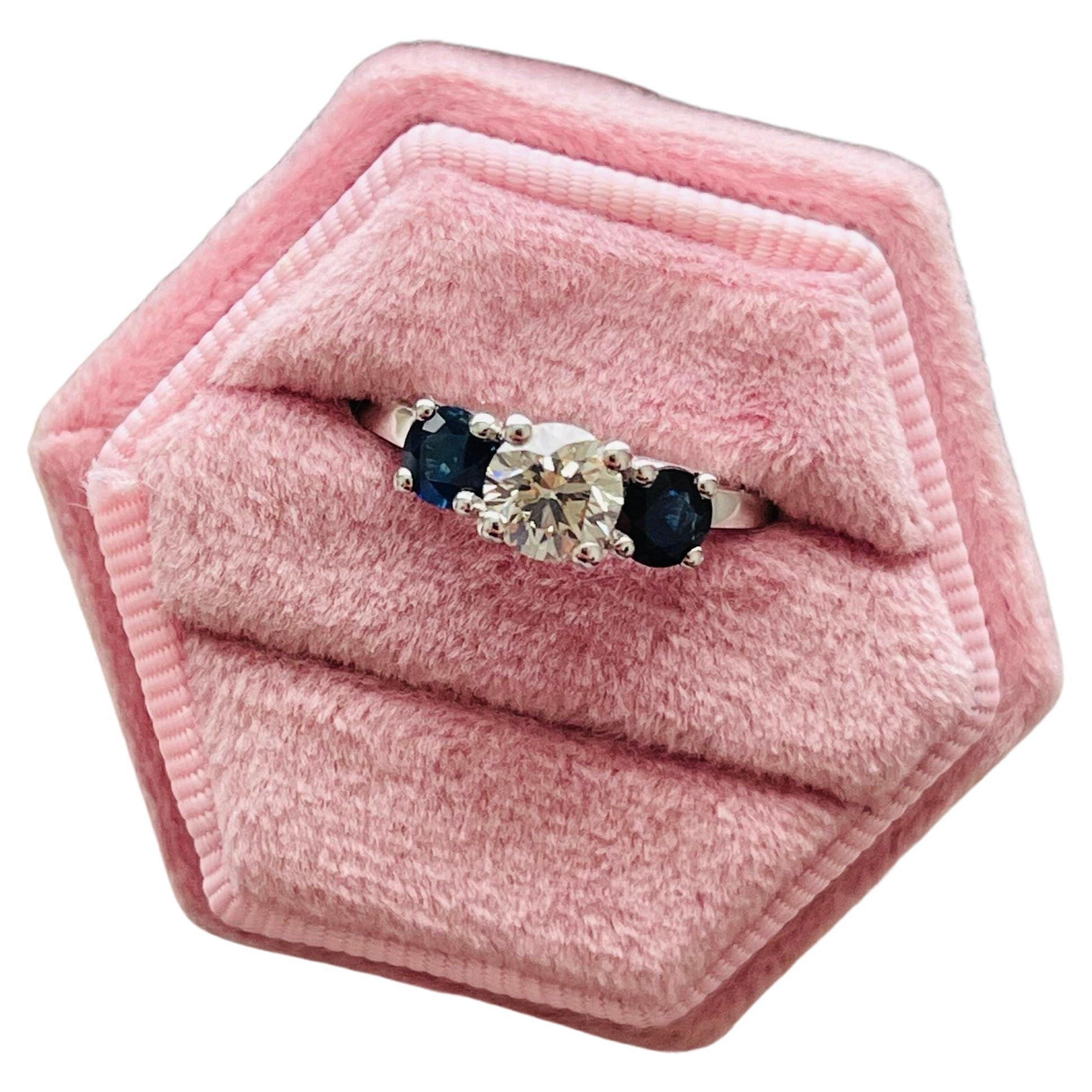 Three stone diamond sapphire ring platinum tulip diamond ring floral design For Sale