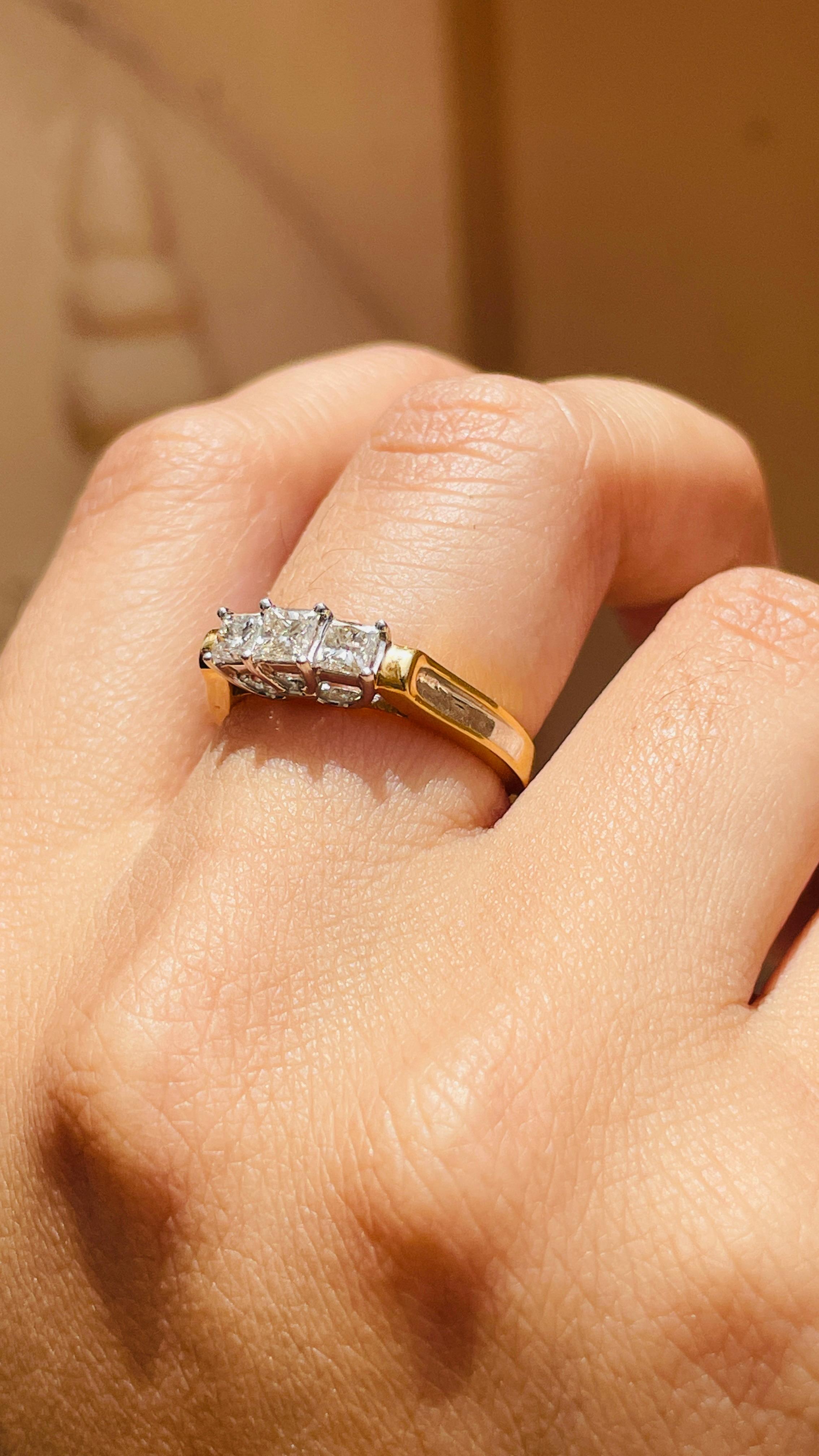For Sale:  Unisex Diamond Three Stone Engagement Ring in 18 Karat Yellow Gold 12
