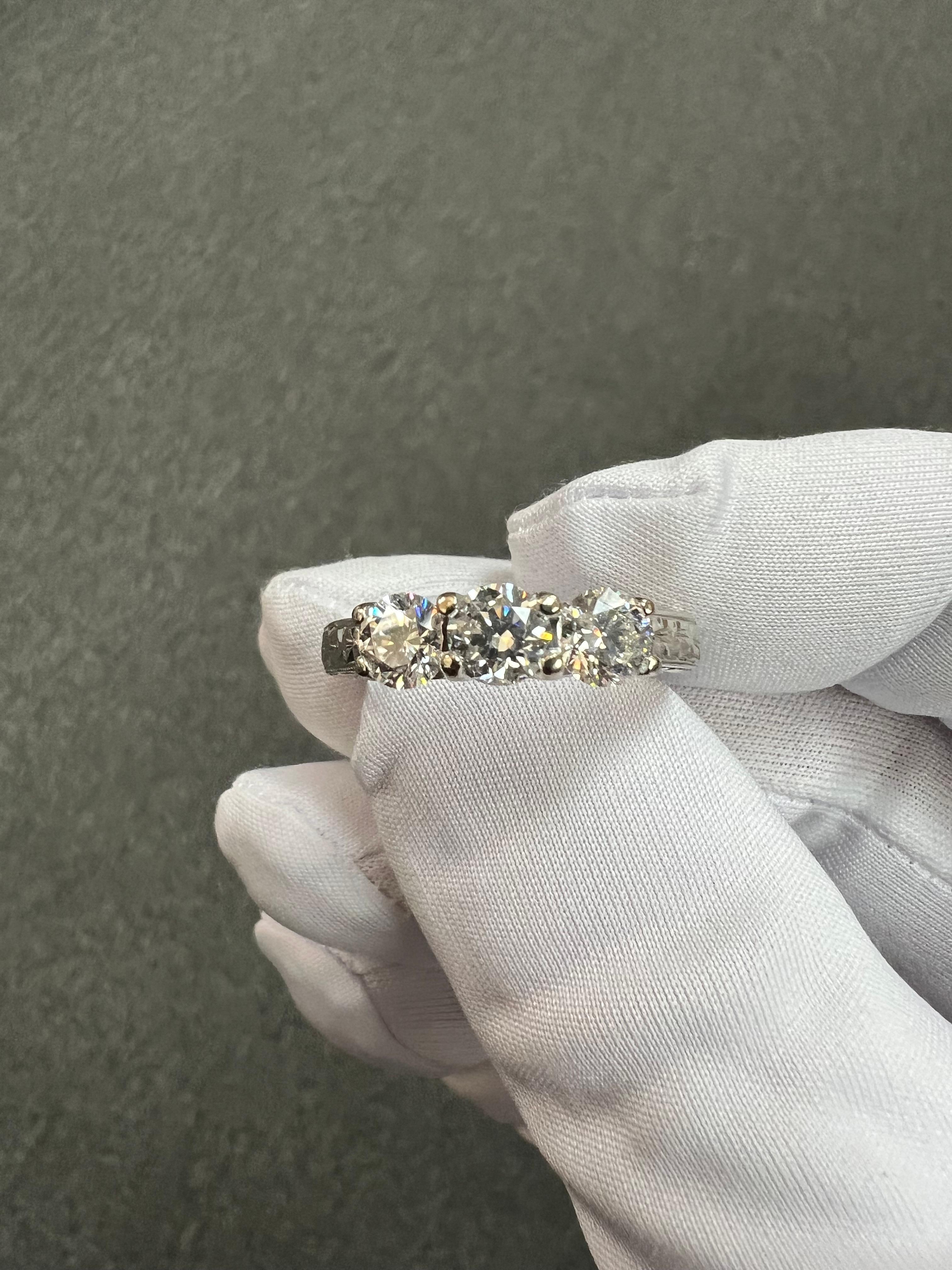 Three Stone Diamond White Gold Engagement Ring For Sale 5