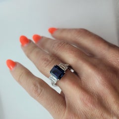 Three-Stone Emerald Cut 4.62ct Sapphire Diamond 1.65cttw Platinum Ring VVS Fine