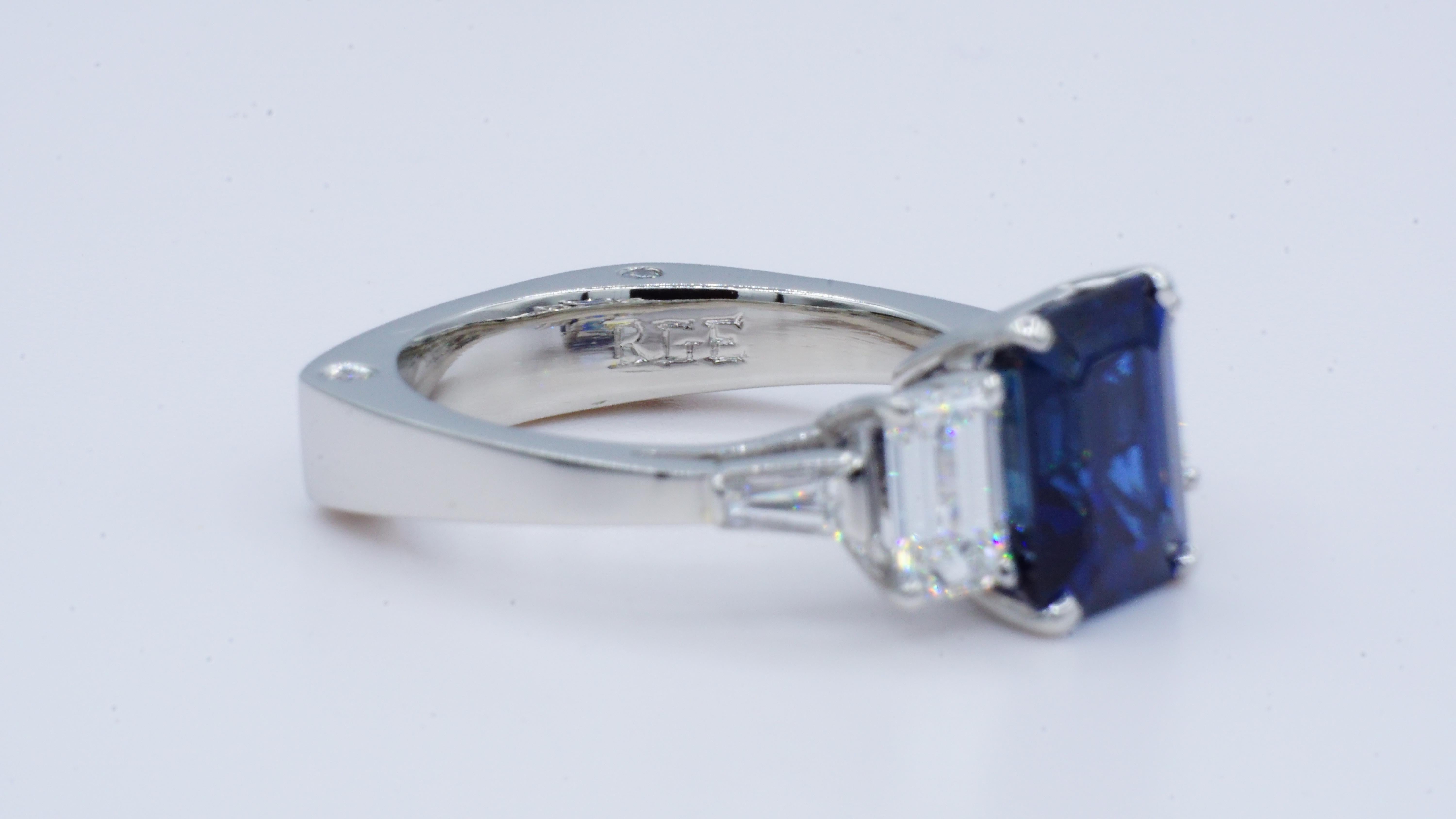 Three-Stone Emerald Cut 4.62ct Sapphire Diamond 1.65cttw Platinum Ring VVS Fine For Sale 1