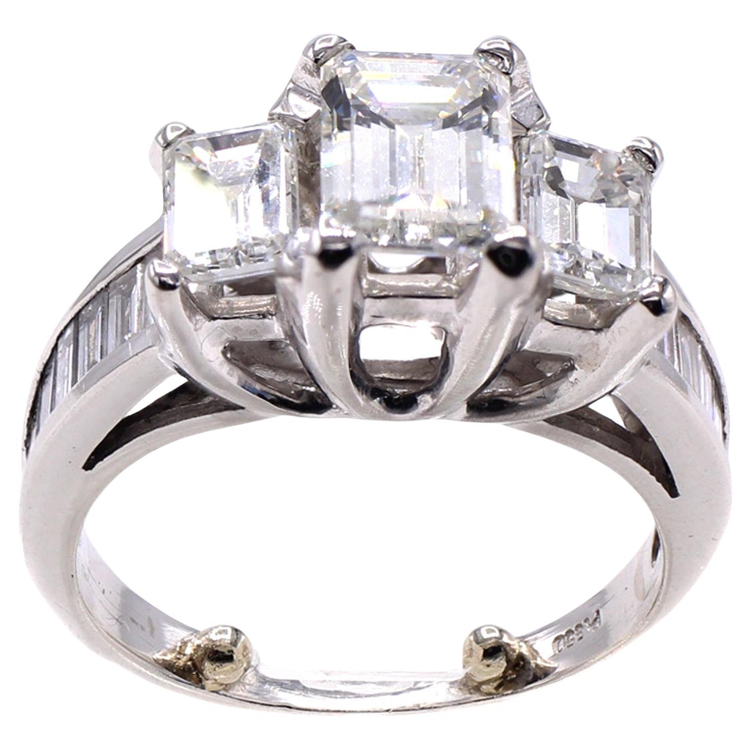 Three Stone Emerald Cut Diamond Platinum Engagement  Ring  For Sale