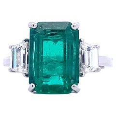 Three Stone Emerald Ring (#18237)