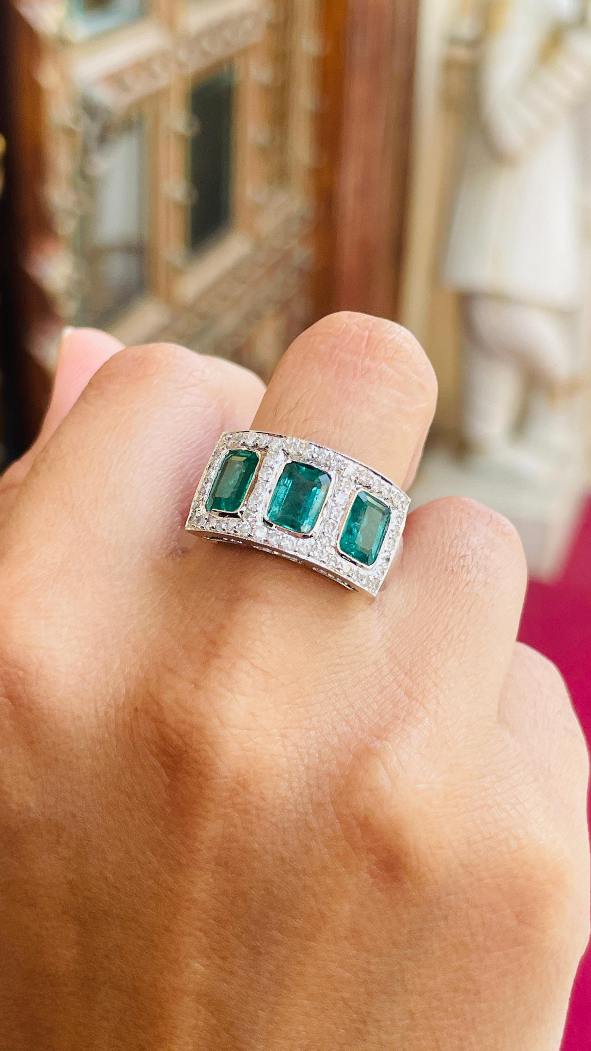 For Sale:  Three Stone Emerald Ring With Diamond in 18K White Gold 2