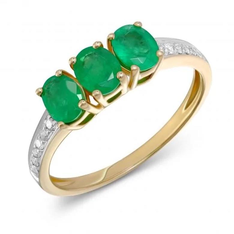 Antique Cushion Cut Three Stone Every Day Emerald Diamonds Yellow Gold Band Ring for Her For Sale