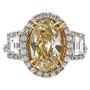 Three Stone Fancy Yellow Diamond Ring 2.48ct D1.10ct 18k WG  