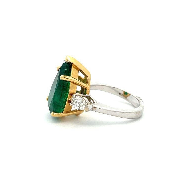 Three Stone Green Emerald & White Diamond Ring 7.49CT in 18K Two Tone Gold For Sale 1