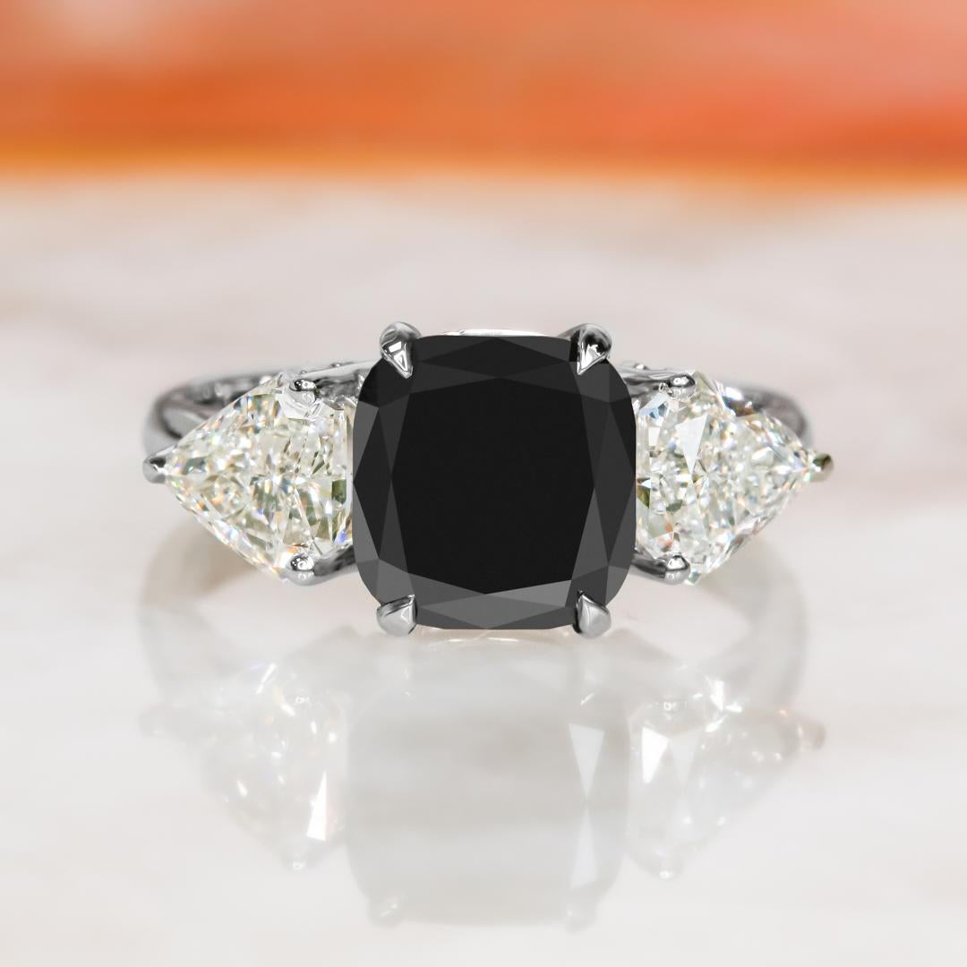 Three Stone Natural Black Diamond Cushion Engagement Ring - 2.35 Ct In New Condition For Sale In רמת גן, IL