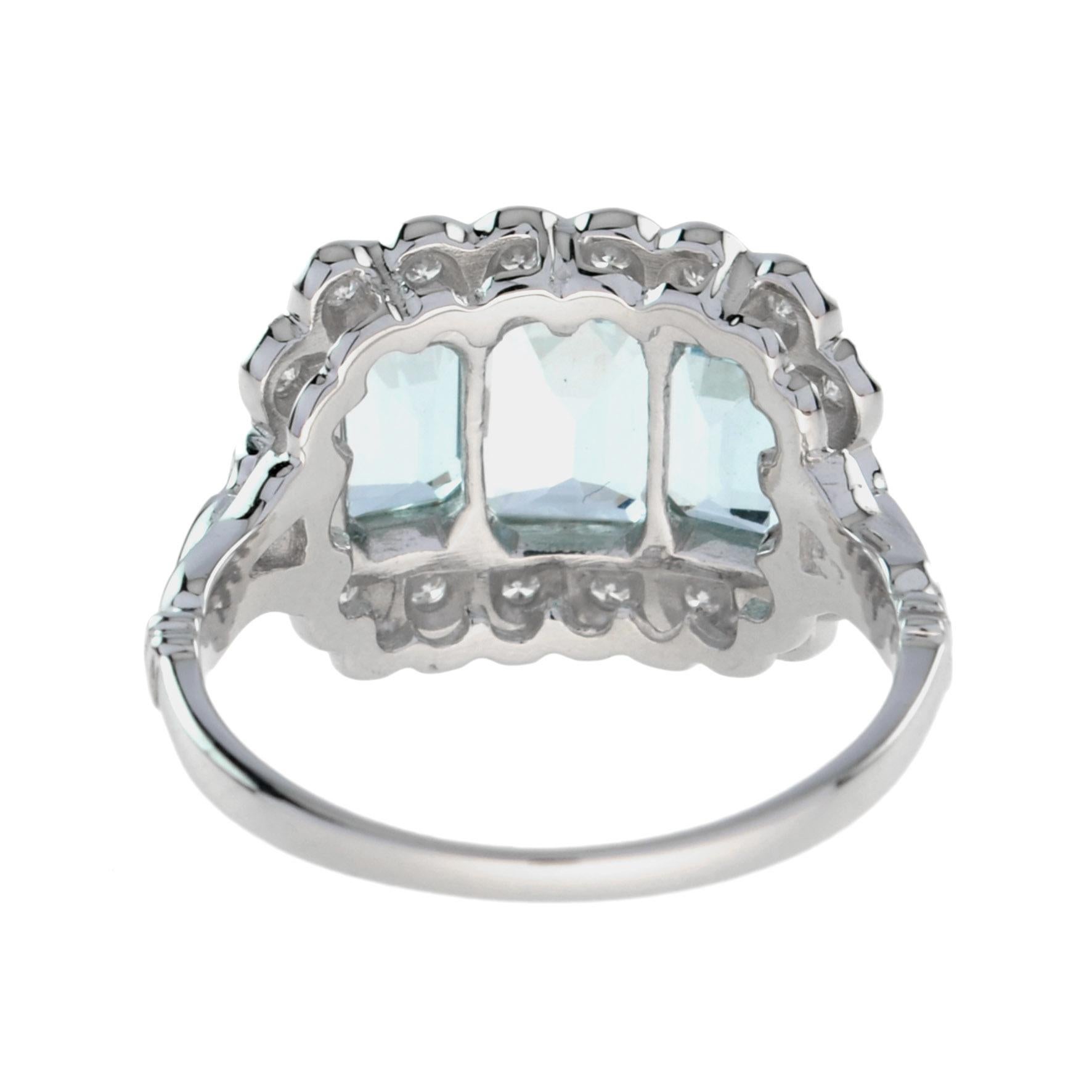 Bague à trois pierres en forme d'octogone, taille émeraude, aigue-marine bleue, diamant, halo en platine Neuf - En vente à Oakton, VA