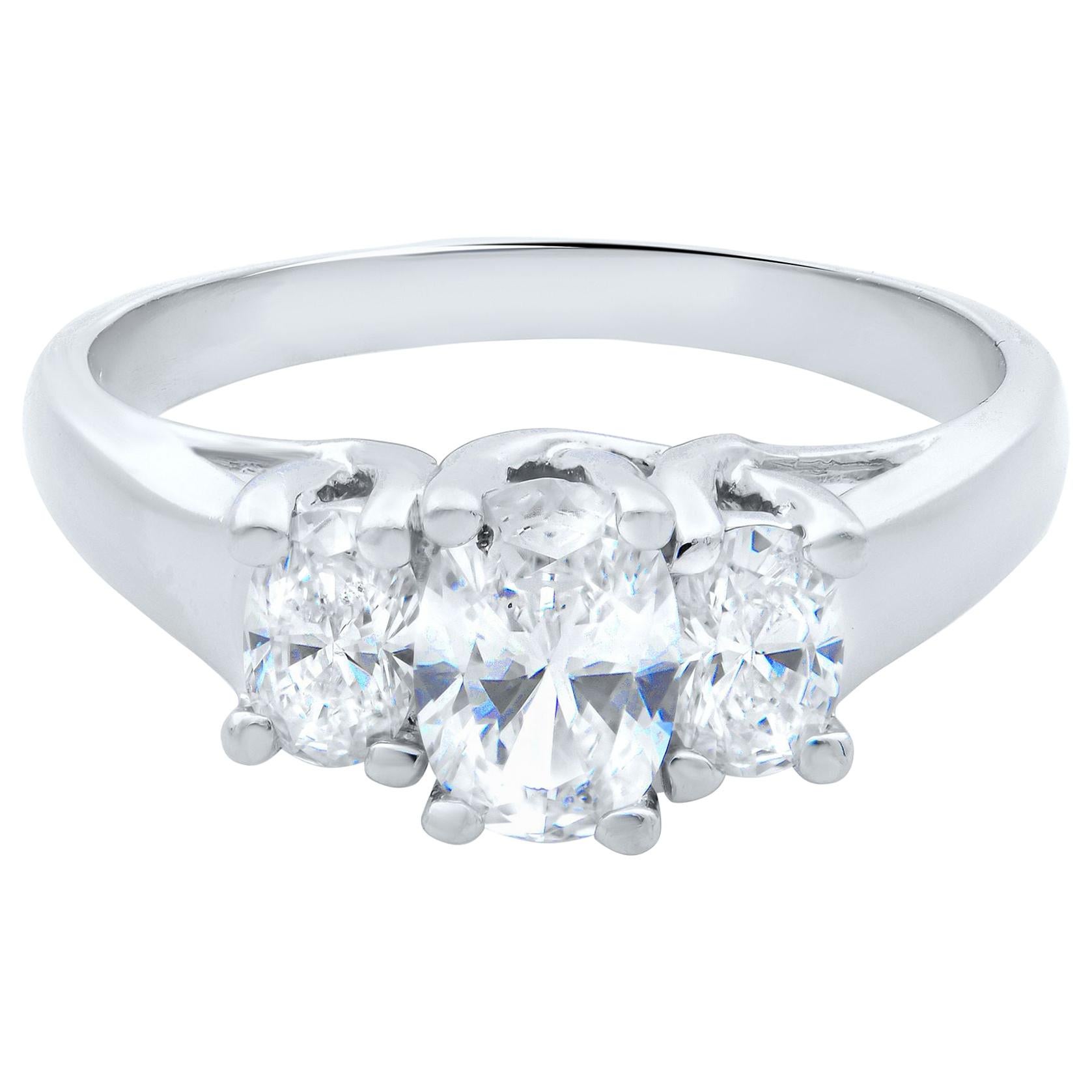 Drei Stein Oval Diamant Verlobungsring 14k Weißgold 1,10cttw im Angebot
