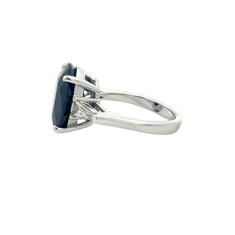 Three Stone Oval Sapphire 8.35CT & Baguette Diamond 0.70CT Ring 18K White Gold In New Condition For Sale In New York, NY