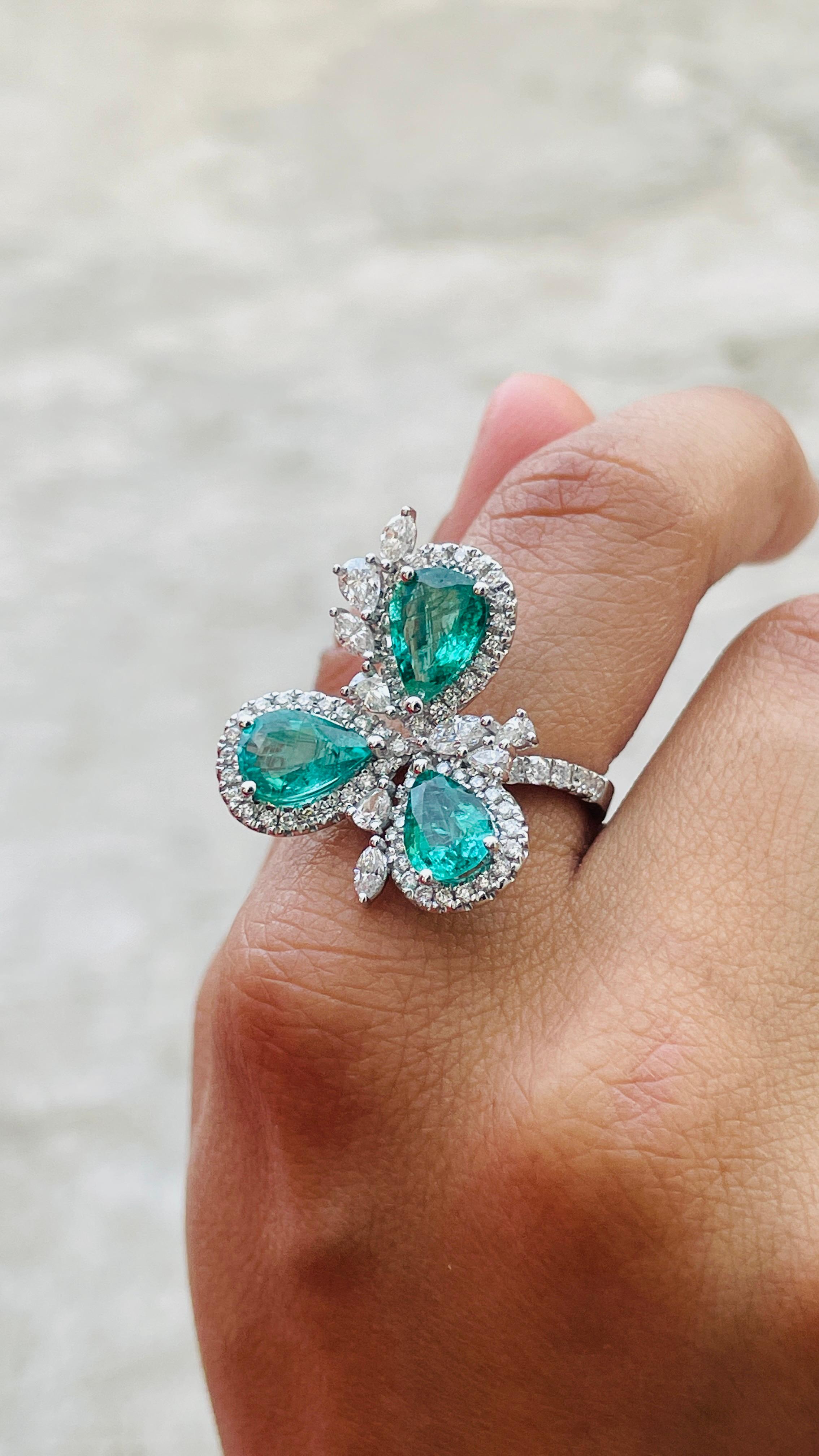 For Sale:  Magnificent 3.32 ct Emerald Cocktail Ring in 14K White Gold with Diamonds 5