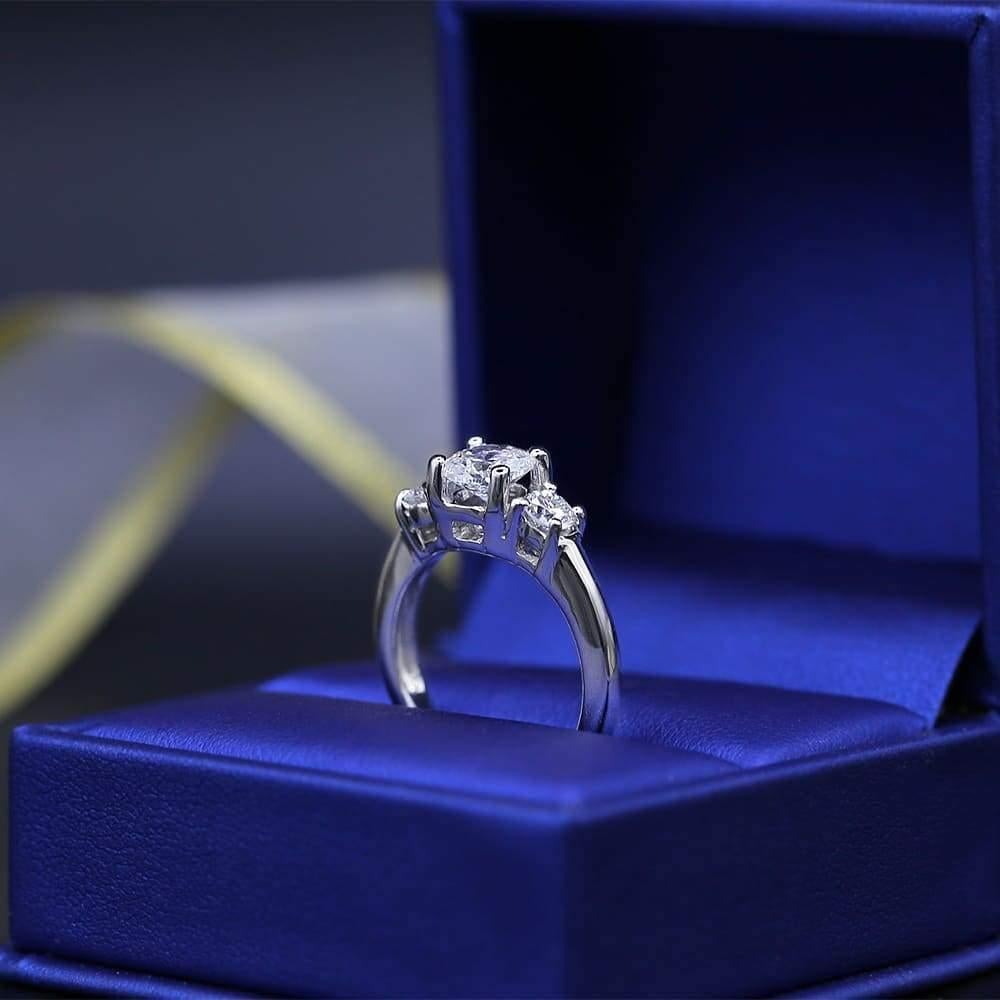 For Sale:  Three-Stone Platinum Engagement Ring with 1.00ct Center Round Diamond 4