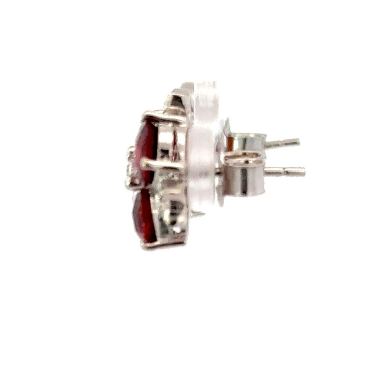 Round Cut Three Stone Red Garnet Trio Stud Earrings Made in 925 Silver for Birthday Gift For Sale