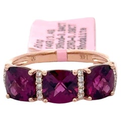 Anello a fascia con tre pietre di diamante rodolite 4,15 CTTW in oro giallo 14 carati 3,4 grammi