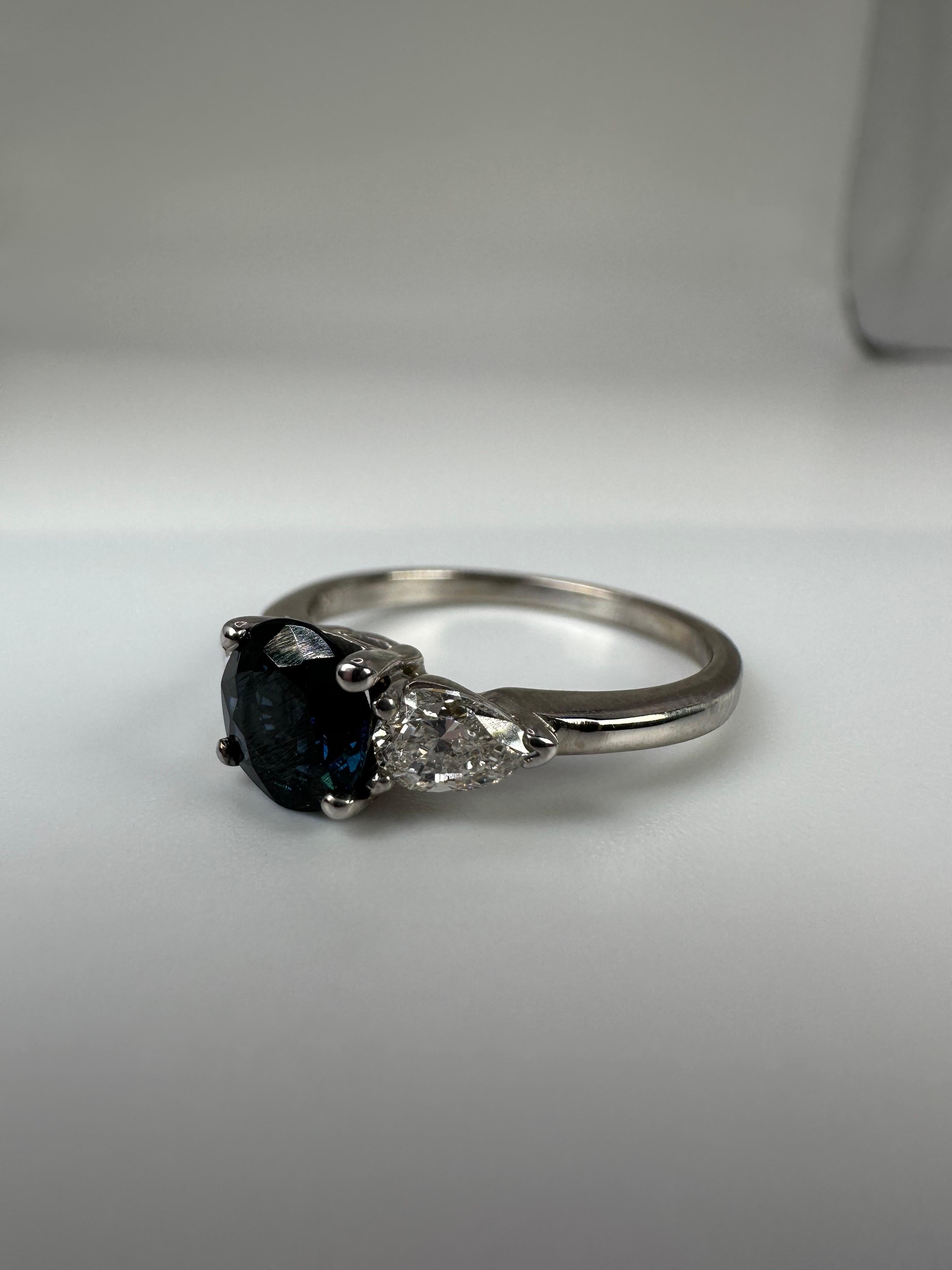 Brilliant Cut Three Stone Ring 14 Karat Sapphire & Diamond Ring Classical Setting For Sale