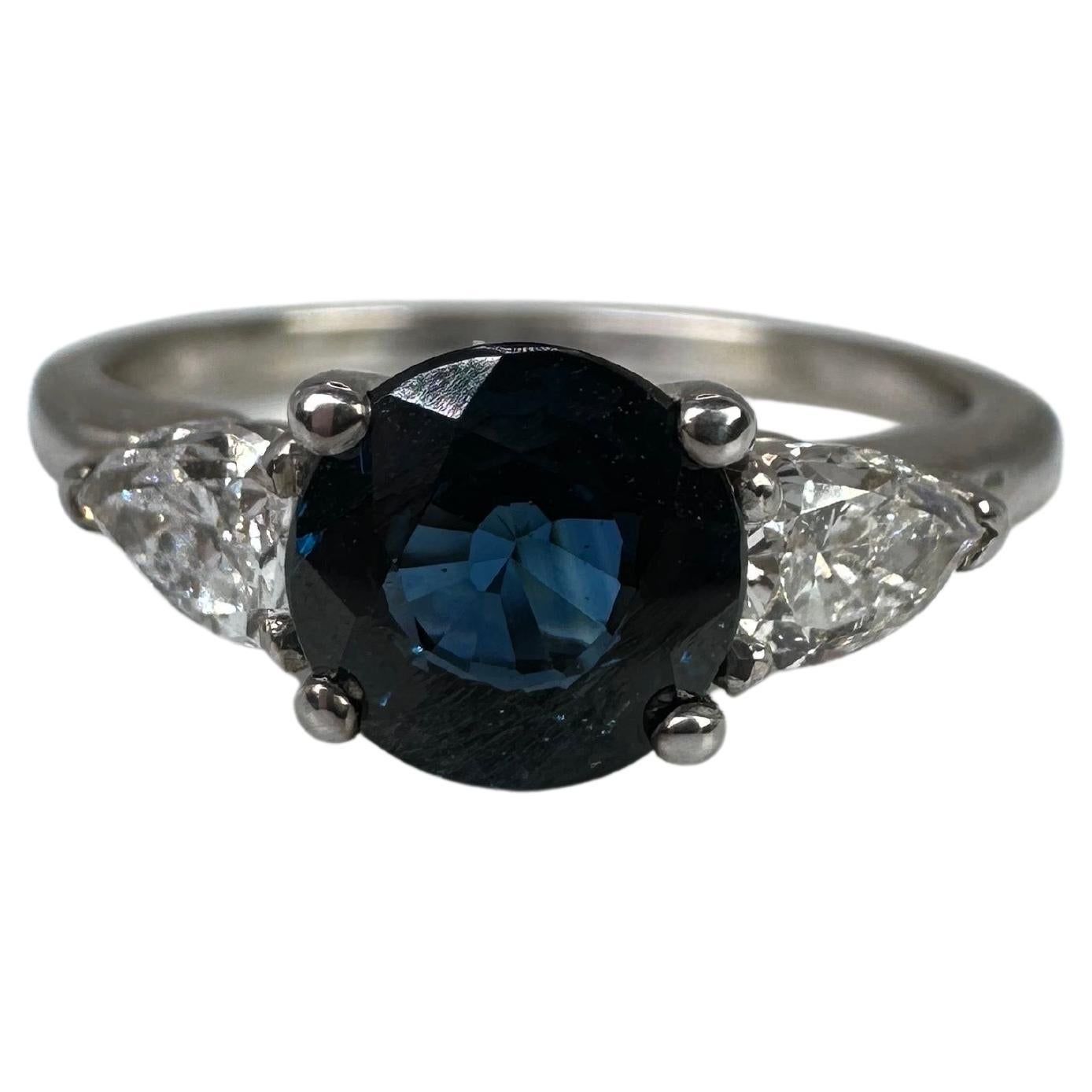 Three Stone Ring 14 Karat Sapphire & Diamond Ring Classical Setting For Sale