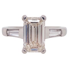 Emerald Cut Diamond Platinum Ring 2.50 Carats Flanked with Baguette Dias Lv